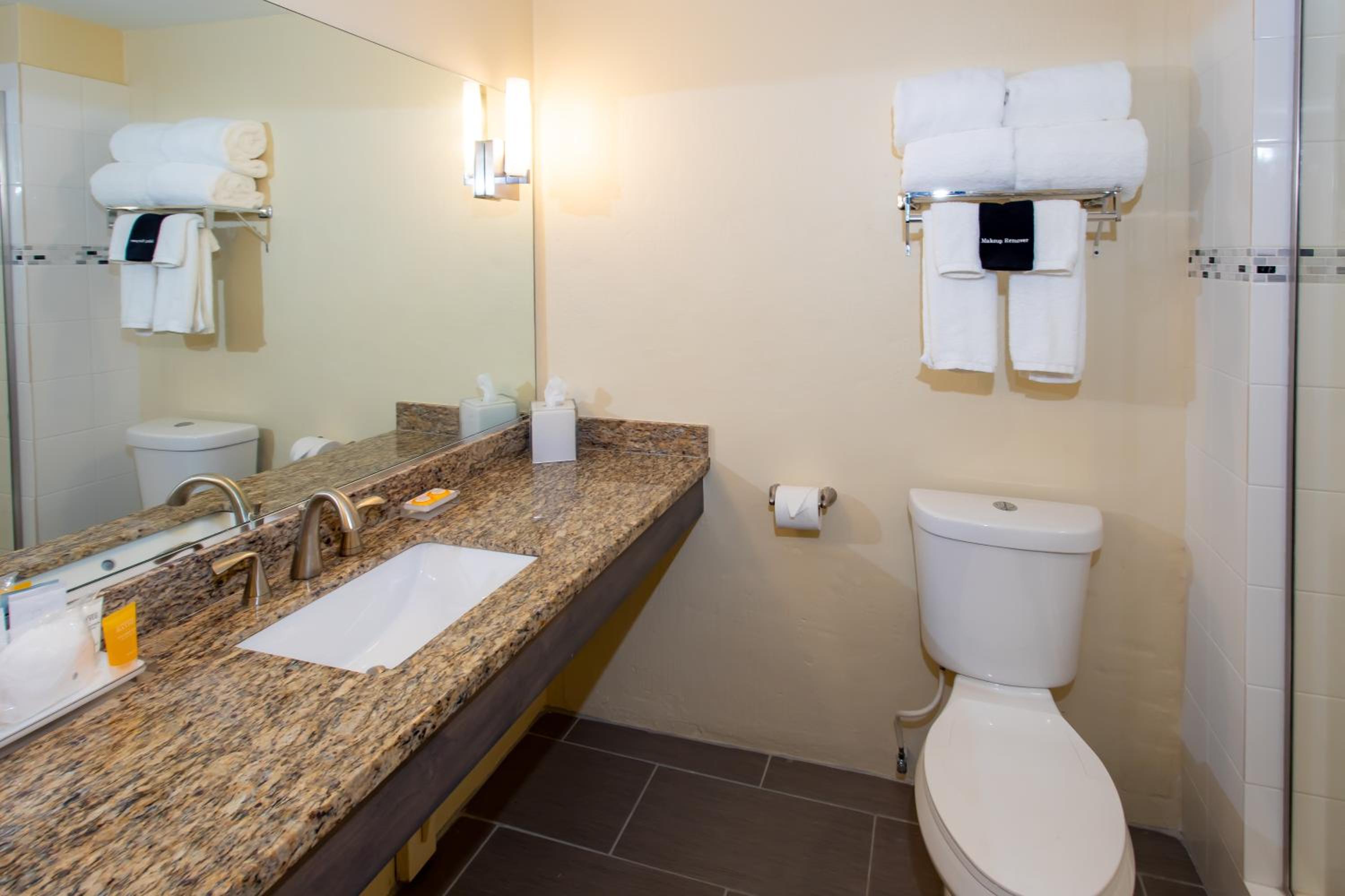 Caravelle Hotel - Property Image 2