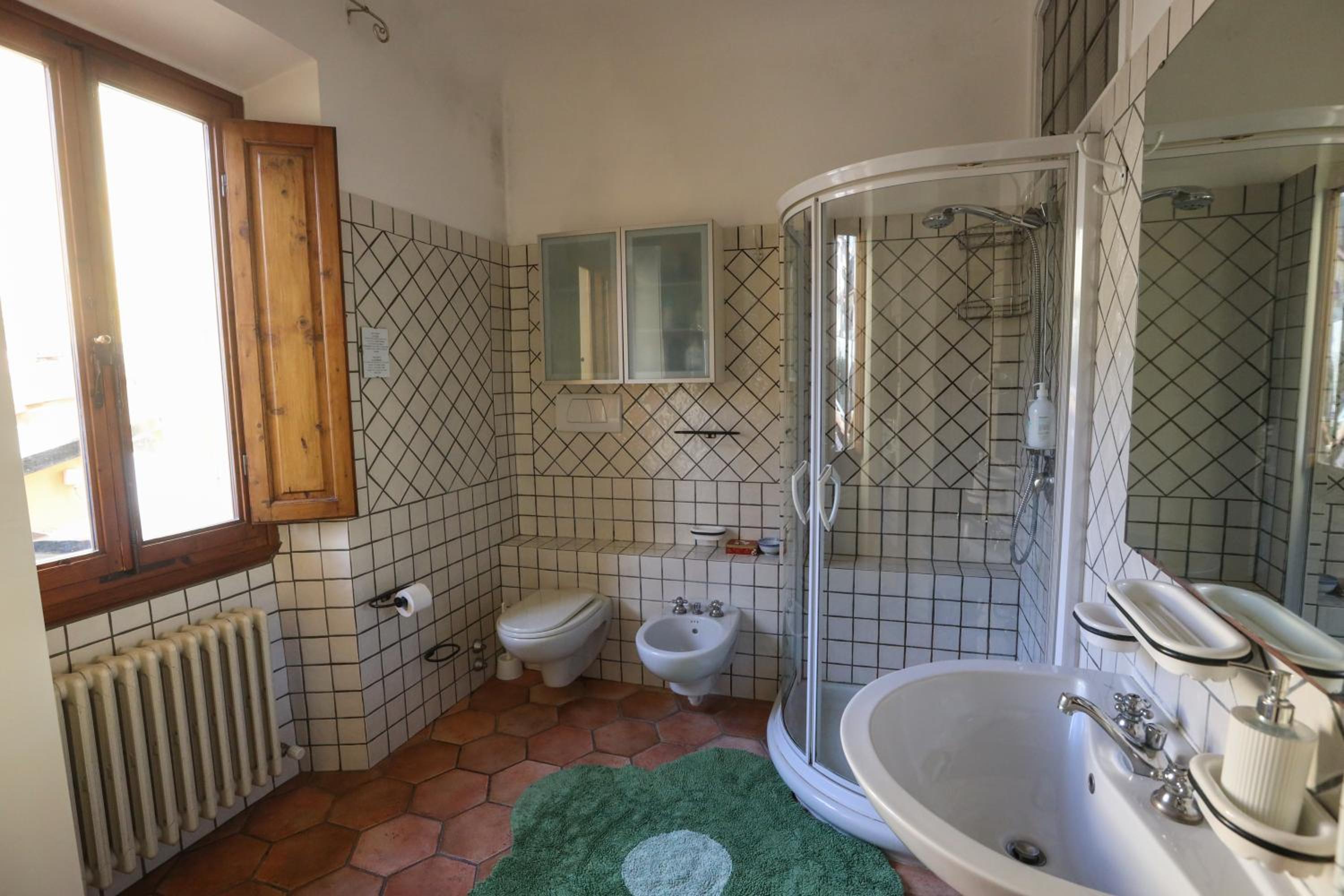 B&B 