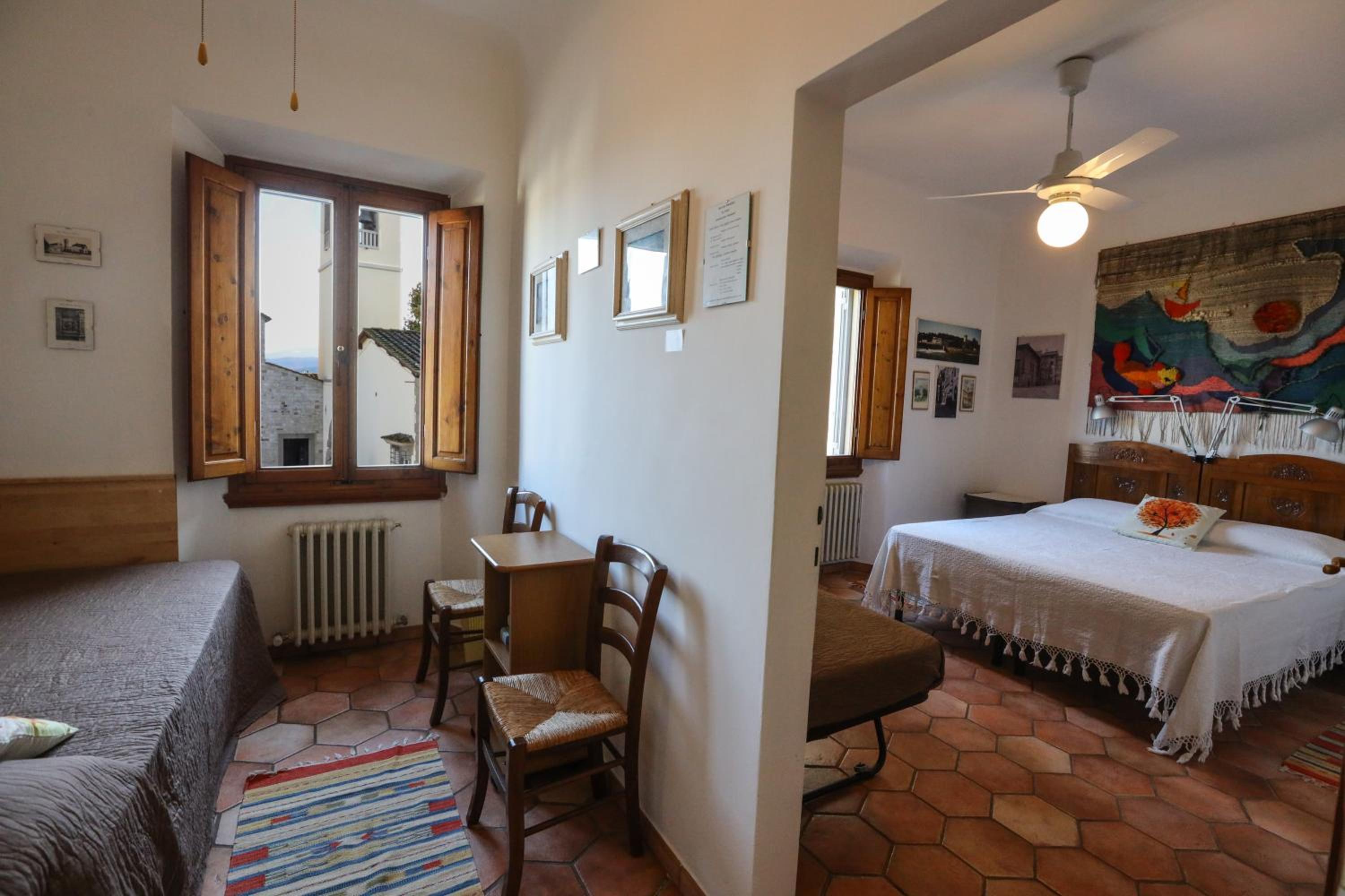 B&B 