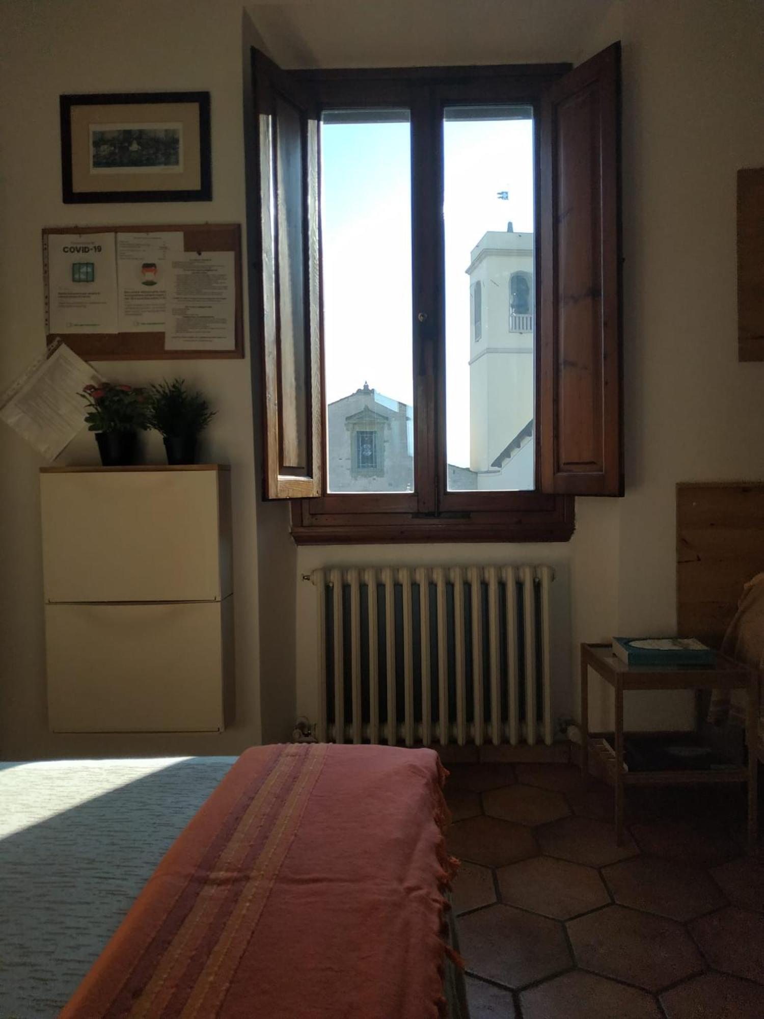 B&B 