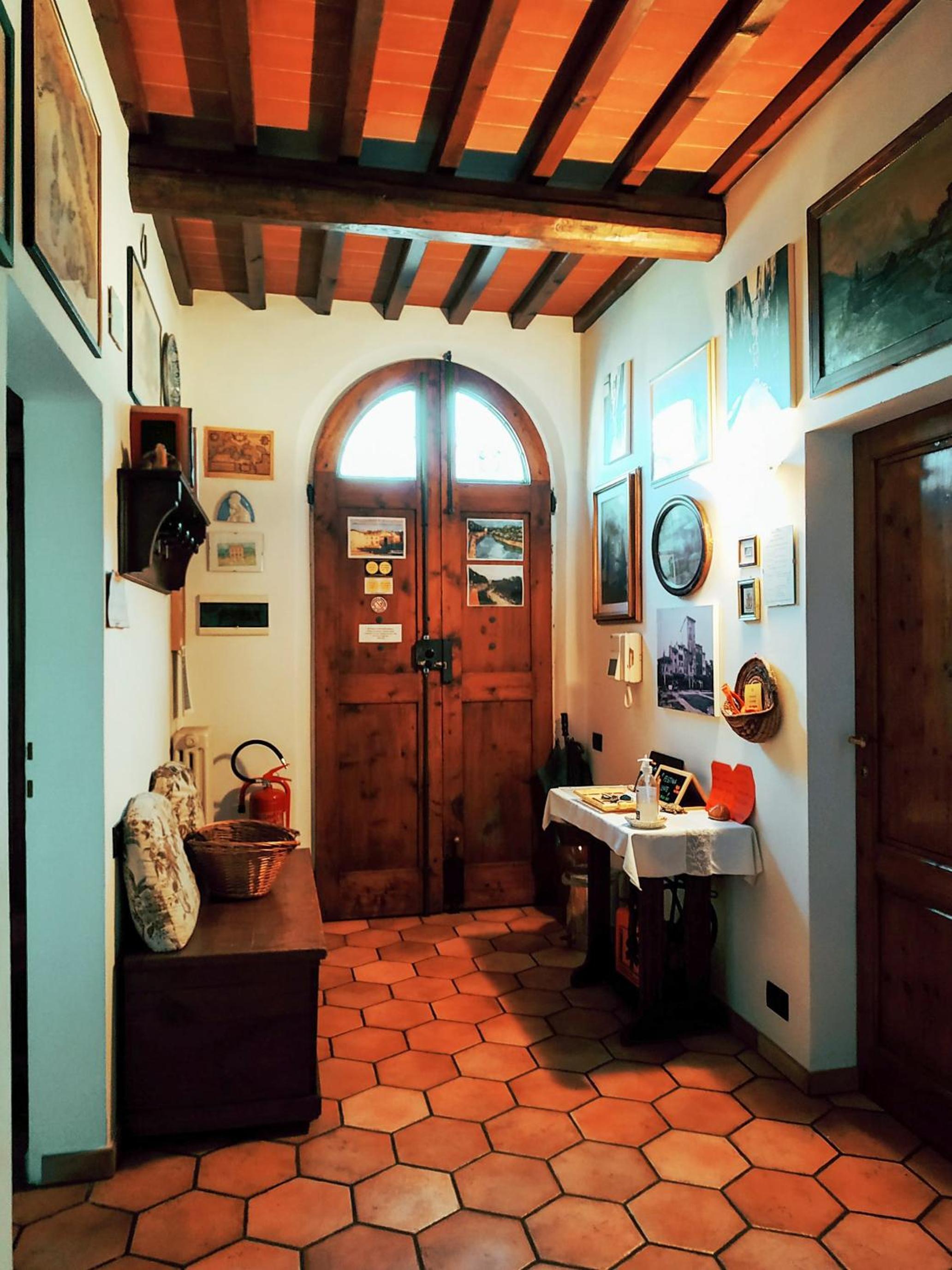 B&B 