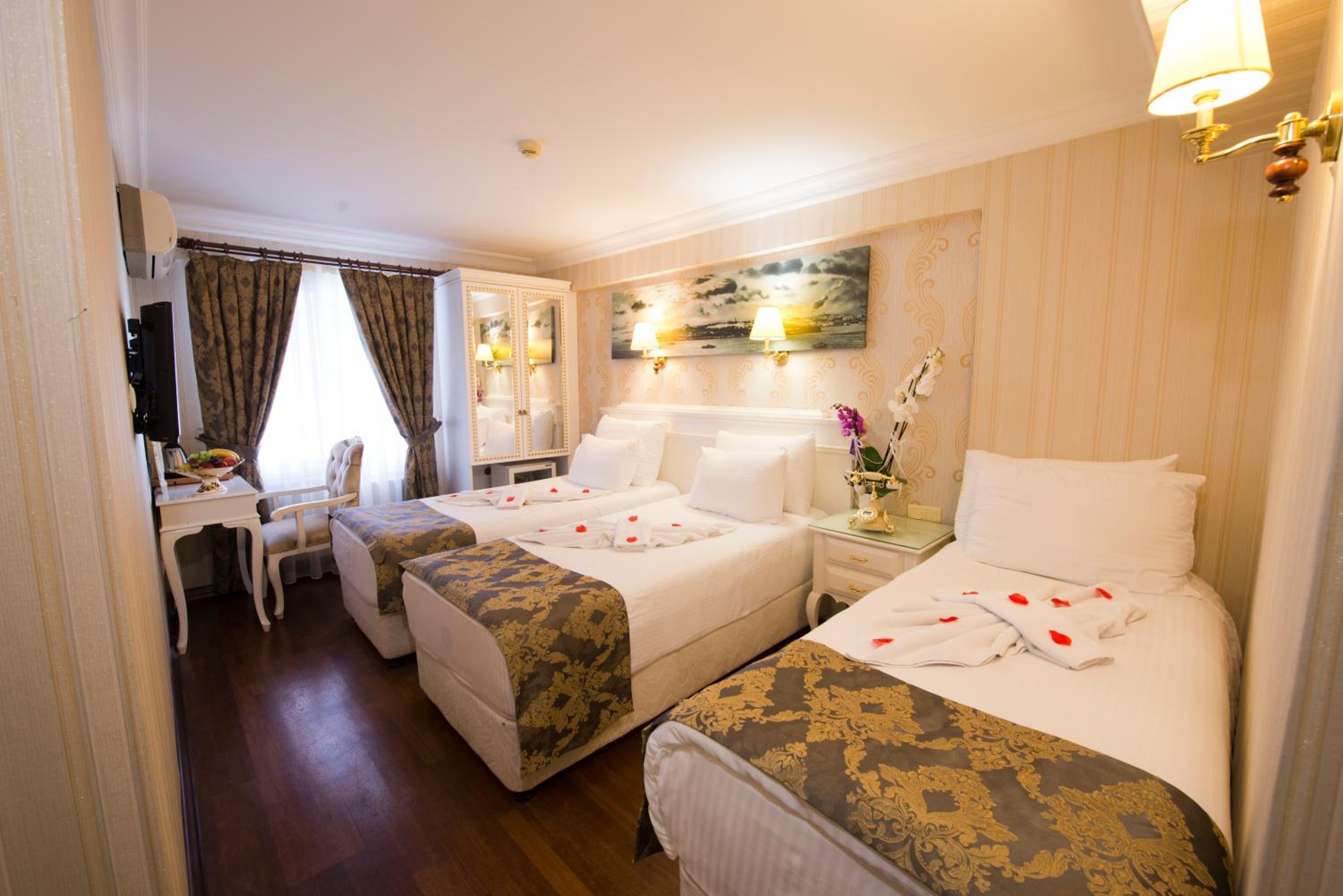 Golden Horn Hotel