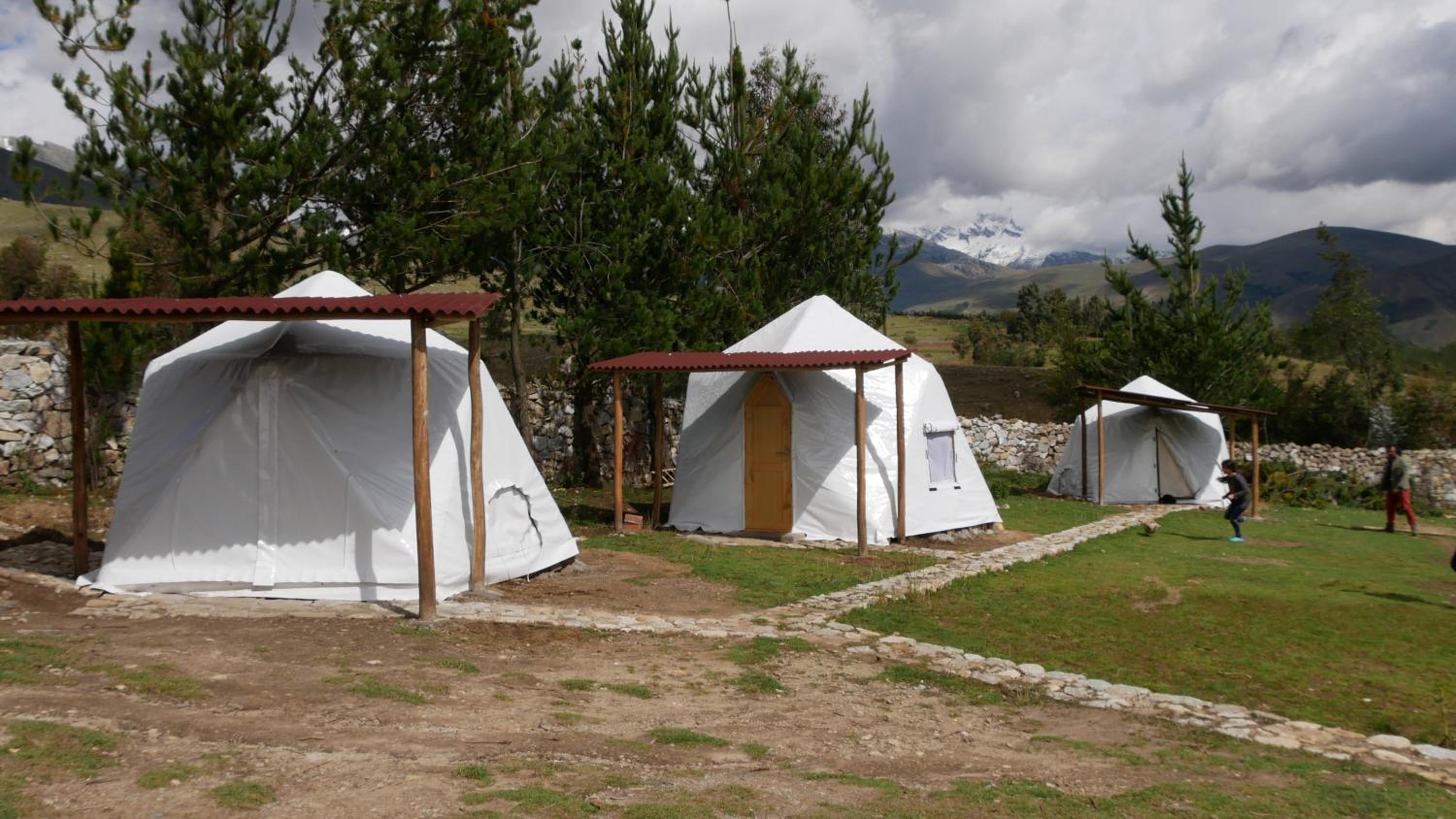 Domos Cordillera Blanca view 2