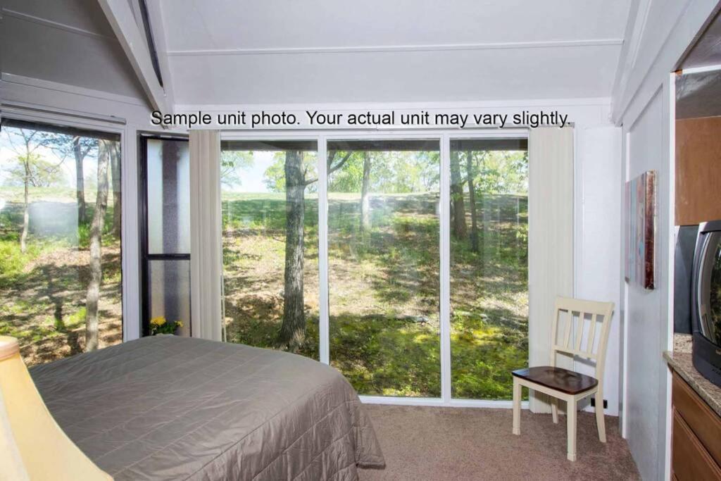 Unit 22 - Treetop 2 Bedroom Villa view 5