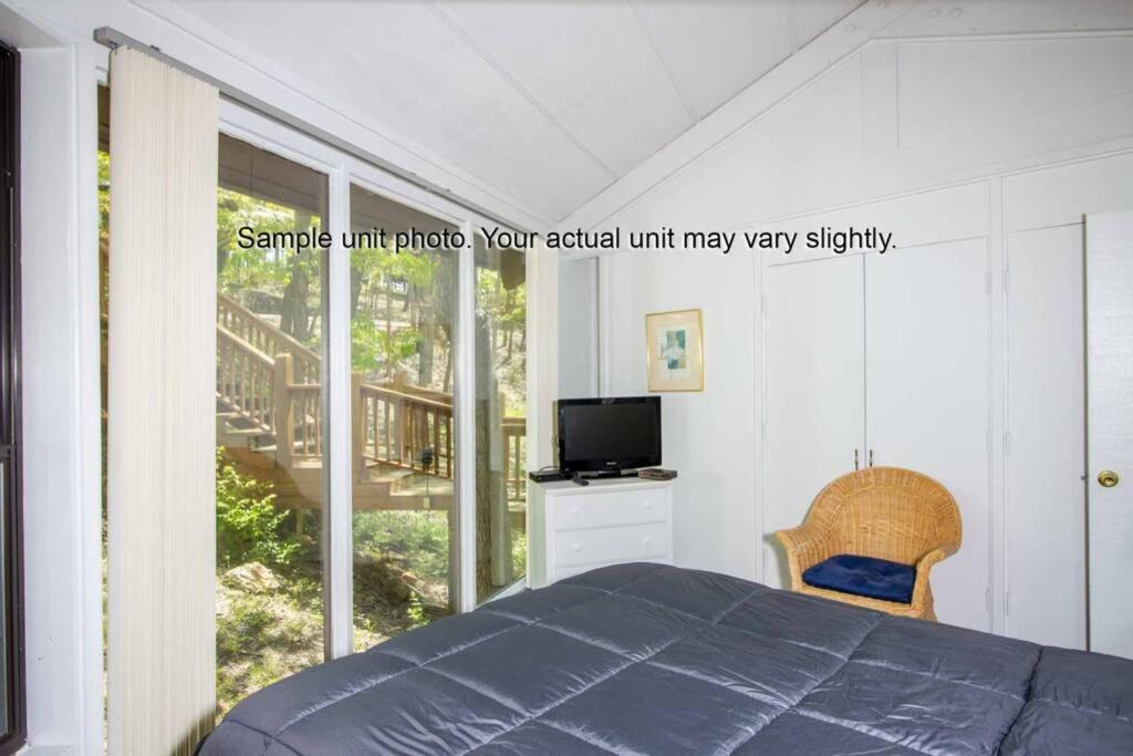 Unit 29 - Treetop 2 Bedroom Villa view 5