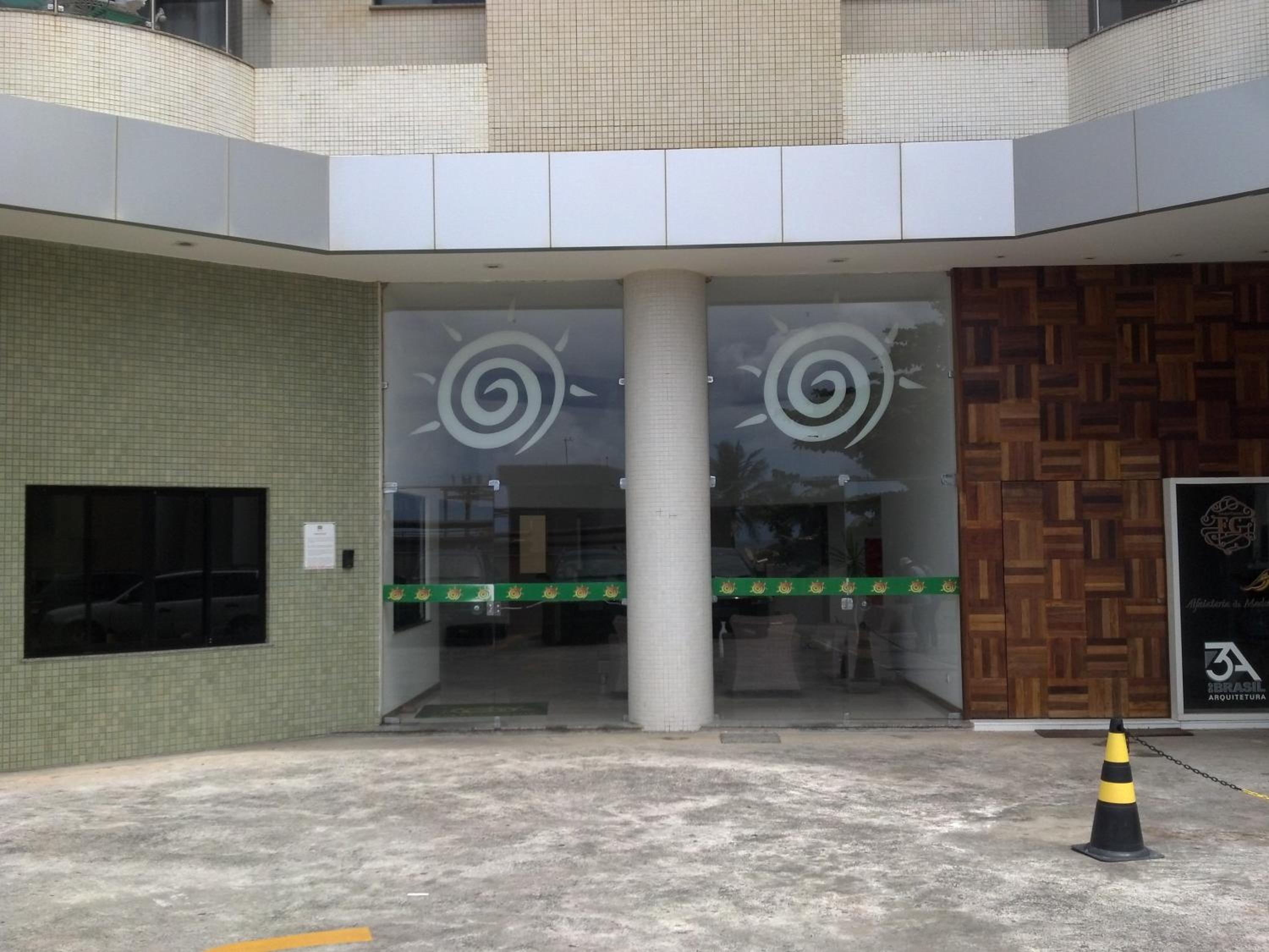 Hotel Apartamento no Rio Vermelho - Bairro Boêmio de Salvador - Image 1