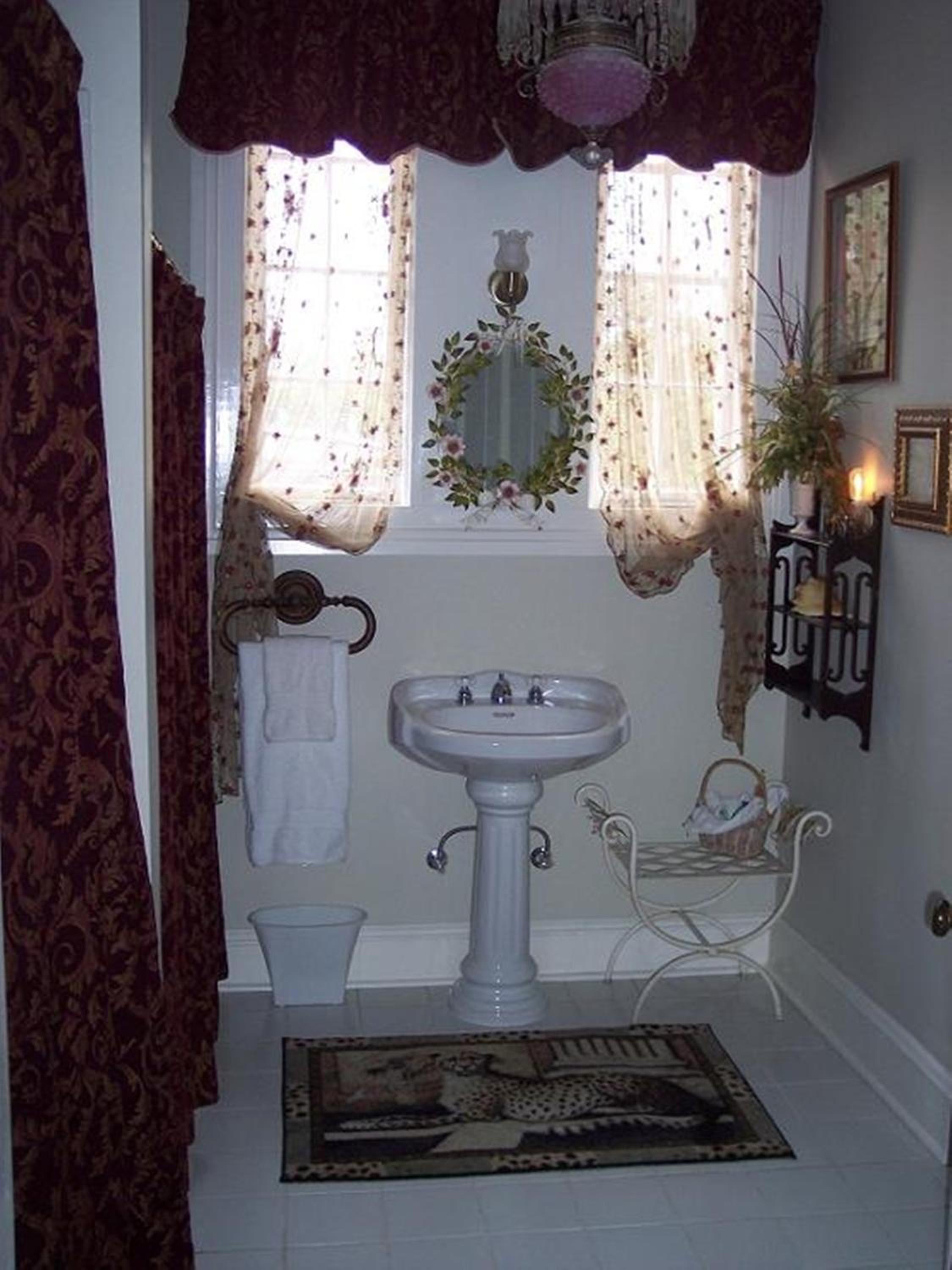 Shadowlawn Bed and Breakfast