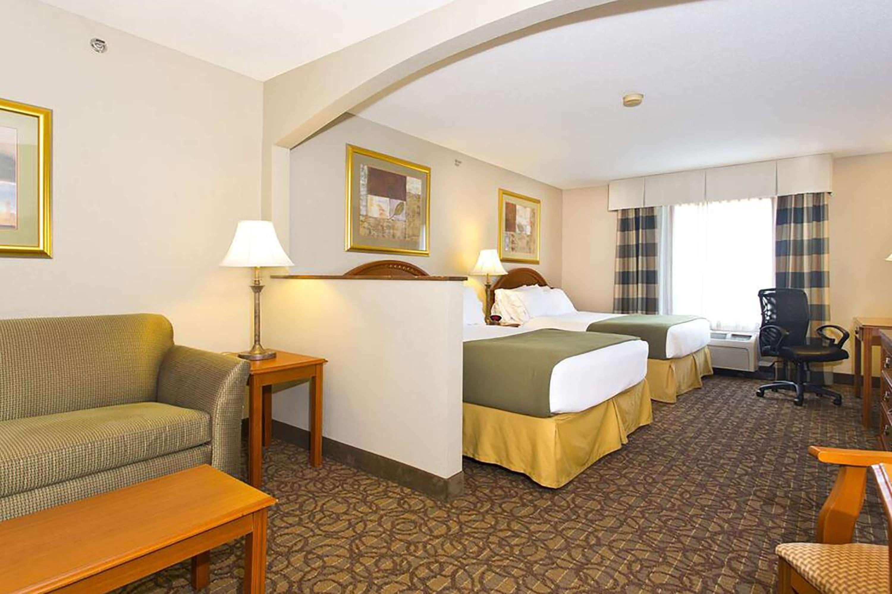 Spark by Hilton La Crosse Onalaska view 2