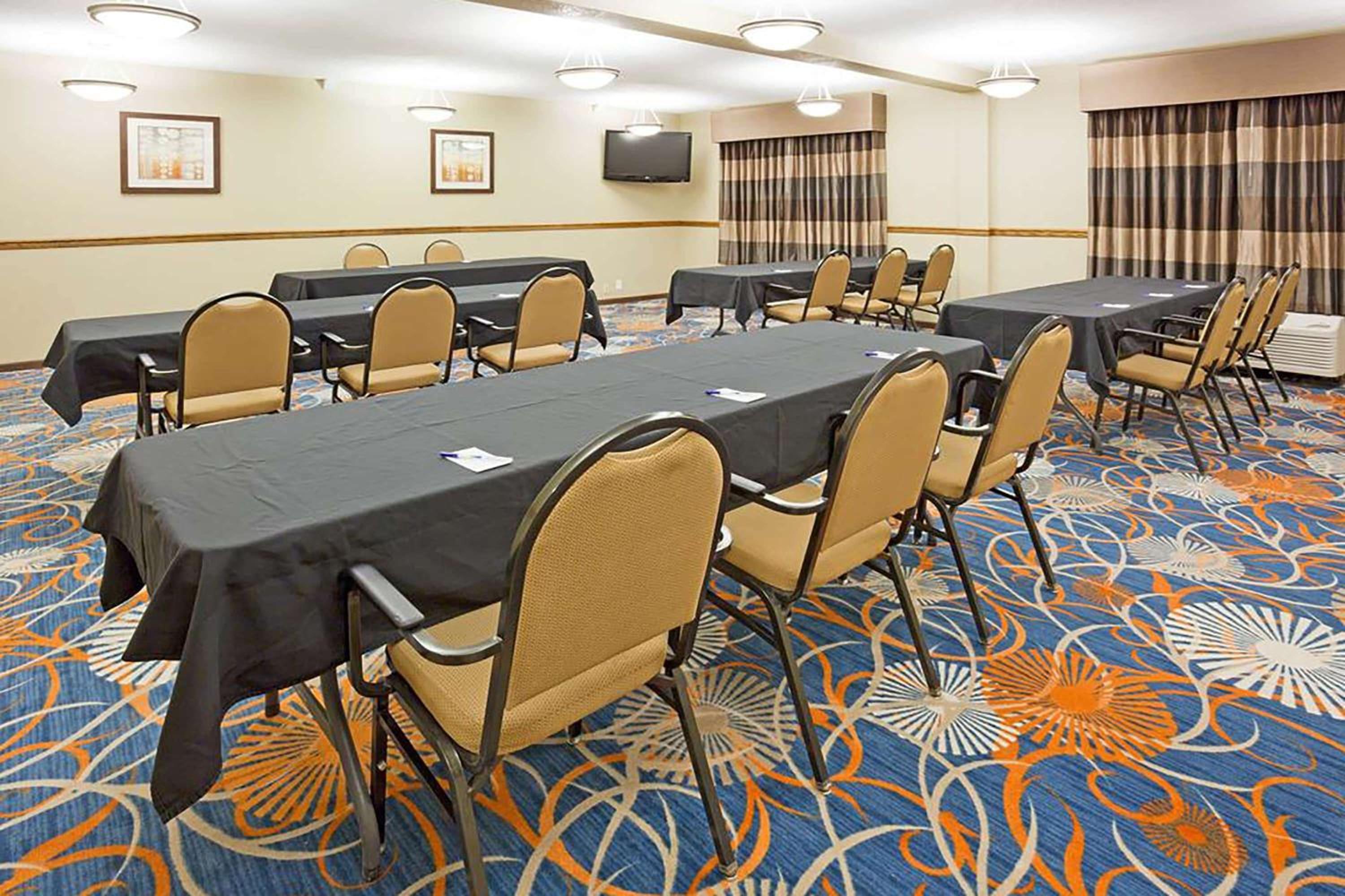 Spark by Hilton La Crosse Onalaska view 5
