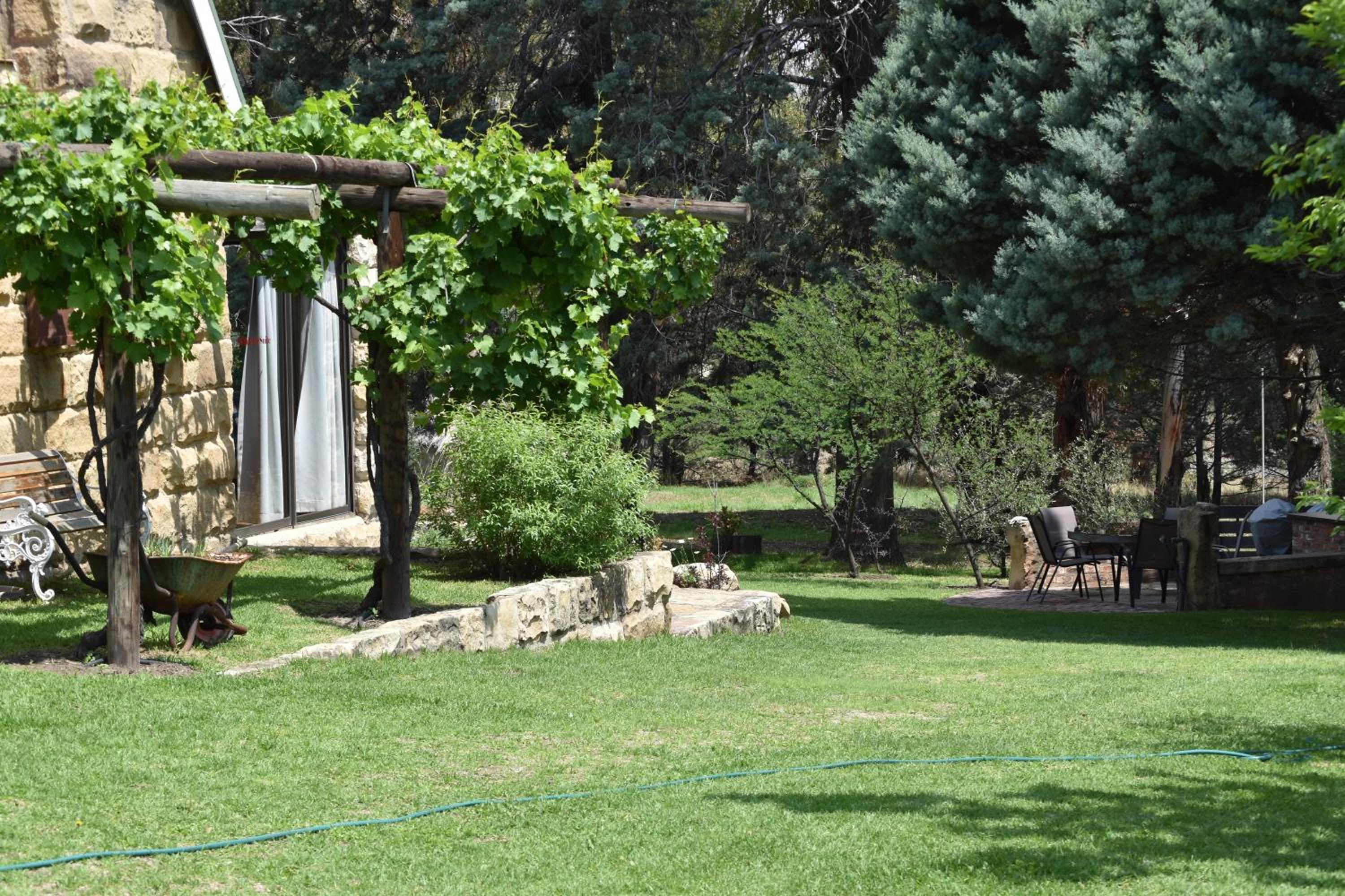 The Clarens Country House