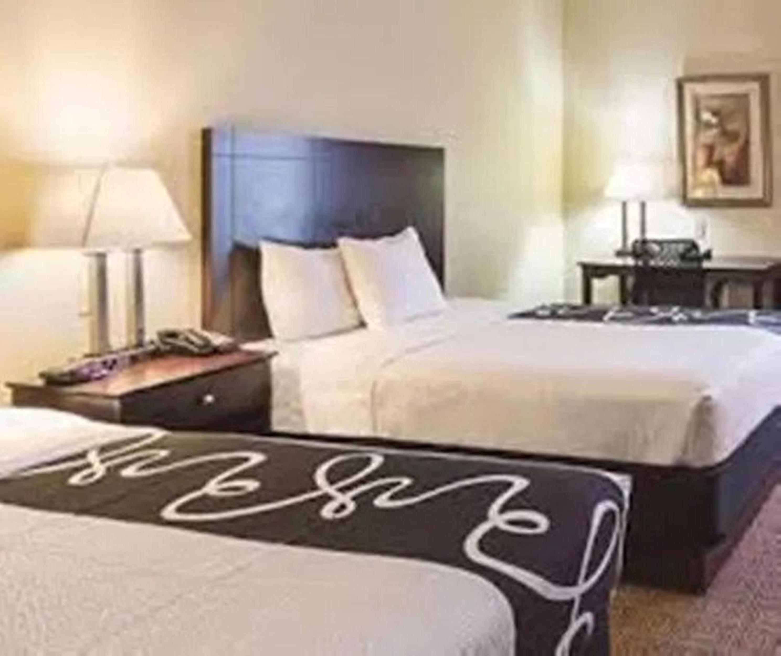 Dallas Vacations - La Quinta by Wyndham Waxahachie - Property Image 4