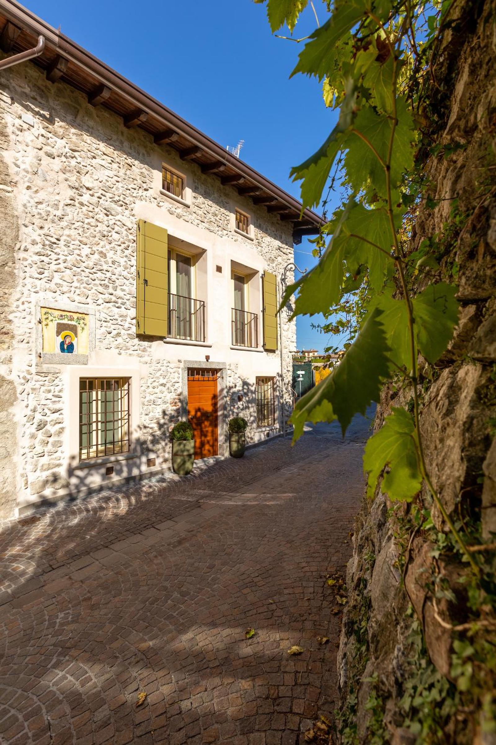 Borgo Cantagallo Casa Ofelia view 5