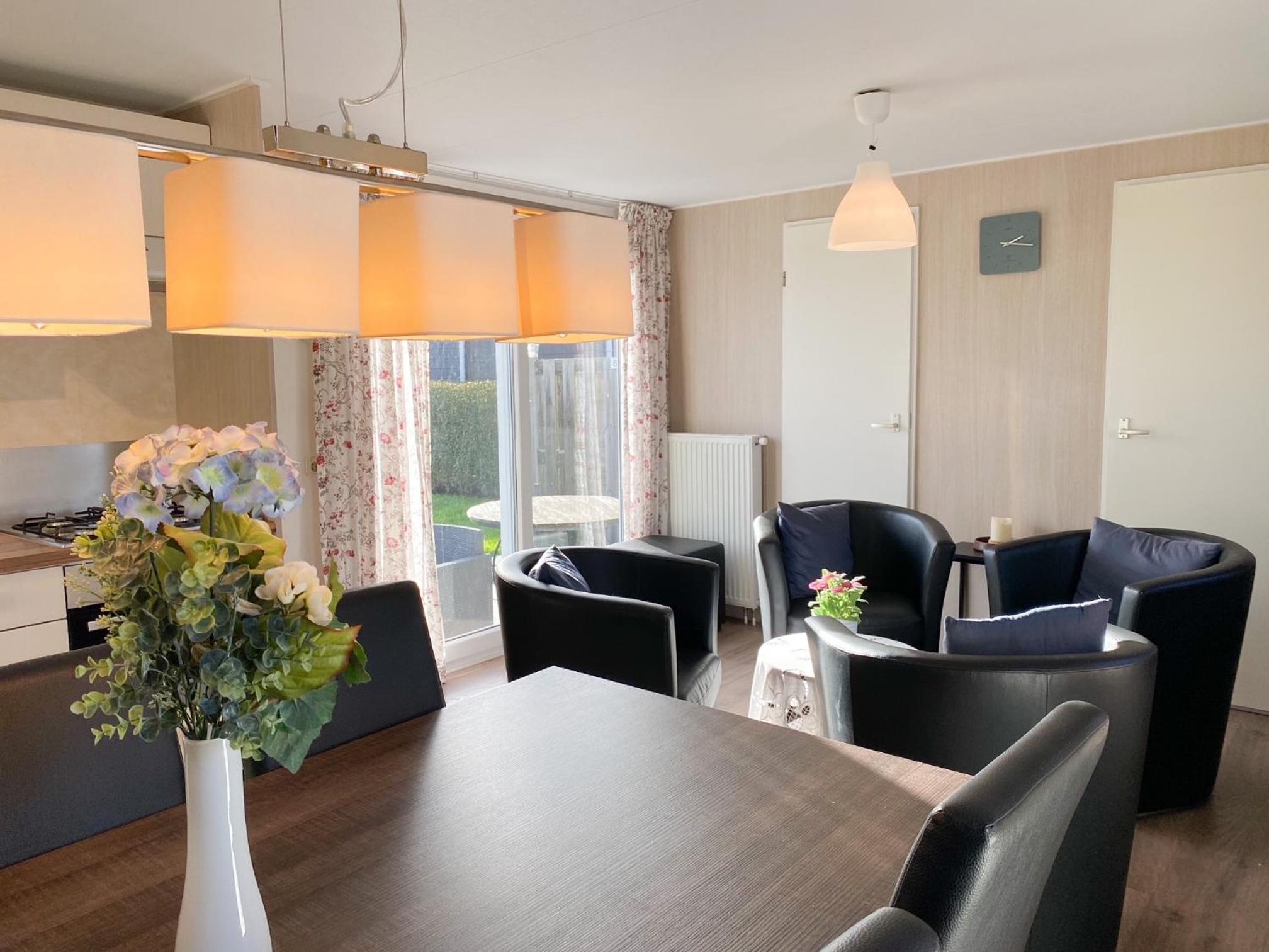 Kindvriendelijk Chalet voor 6 personen SE05 view 3