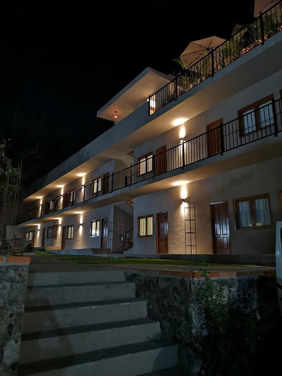 Hotel Artesanos 11 by Rotamundos - Image 1