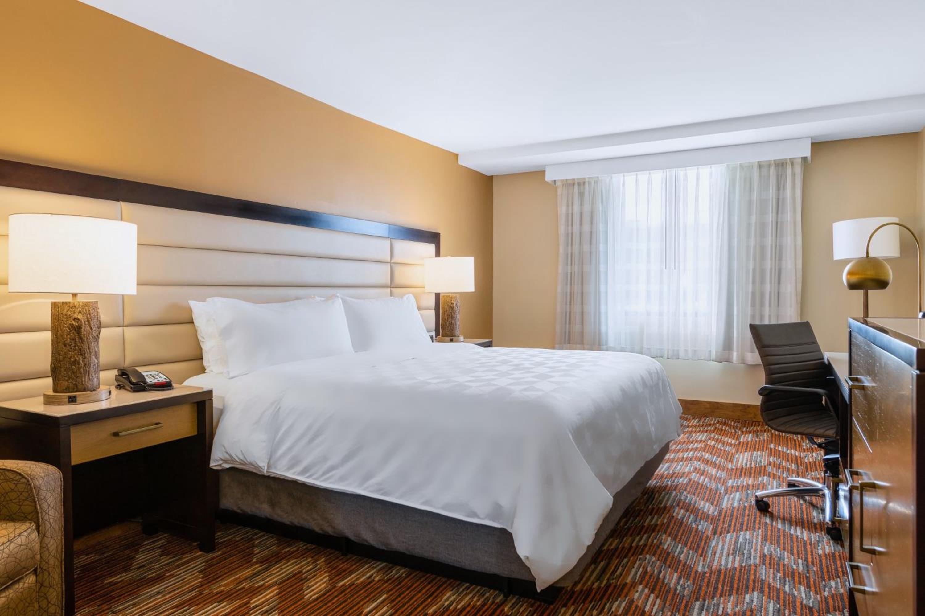 Doubletree By Hilton Greensboro Airport