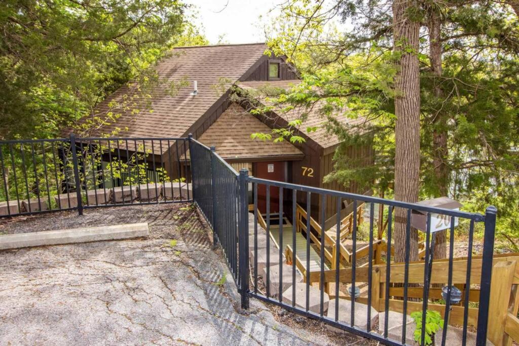 Unit 72 - Treeloft 3 Bedroom Villa view 2