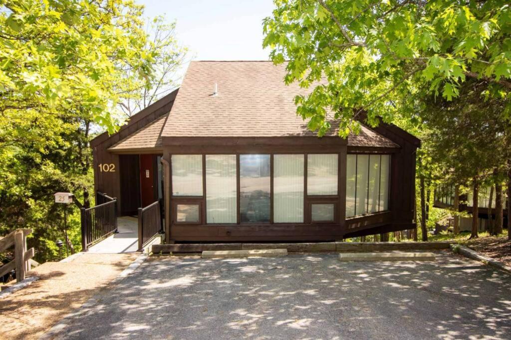Unit 102 - Treeloft 3 Bedroom Villa view 5