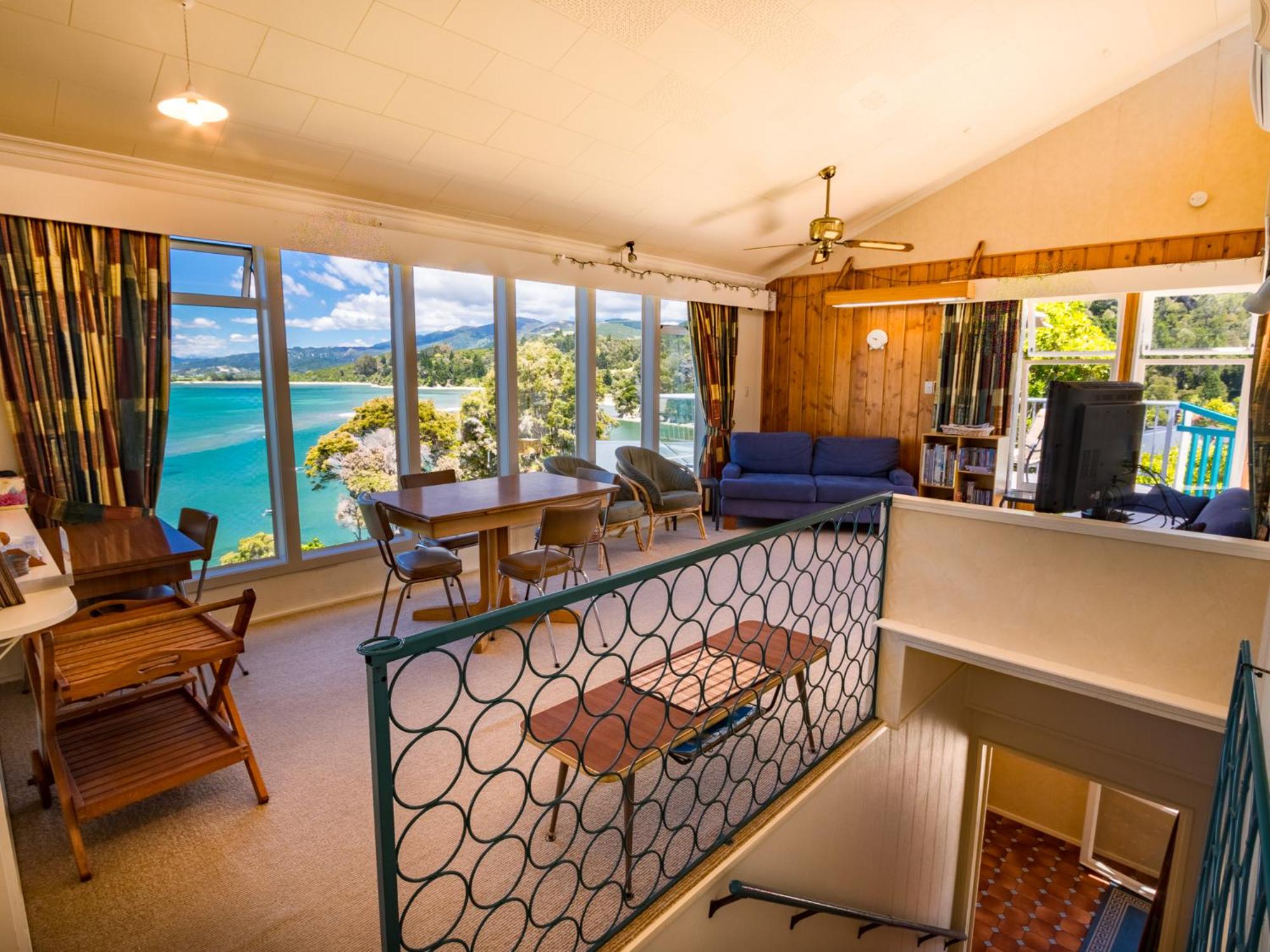 Bay Breeze - Stephens Bay, Kaiteriteri Home view 3