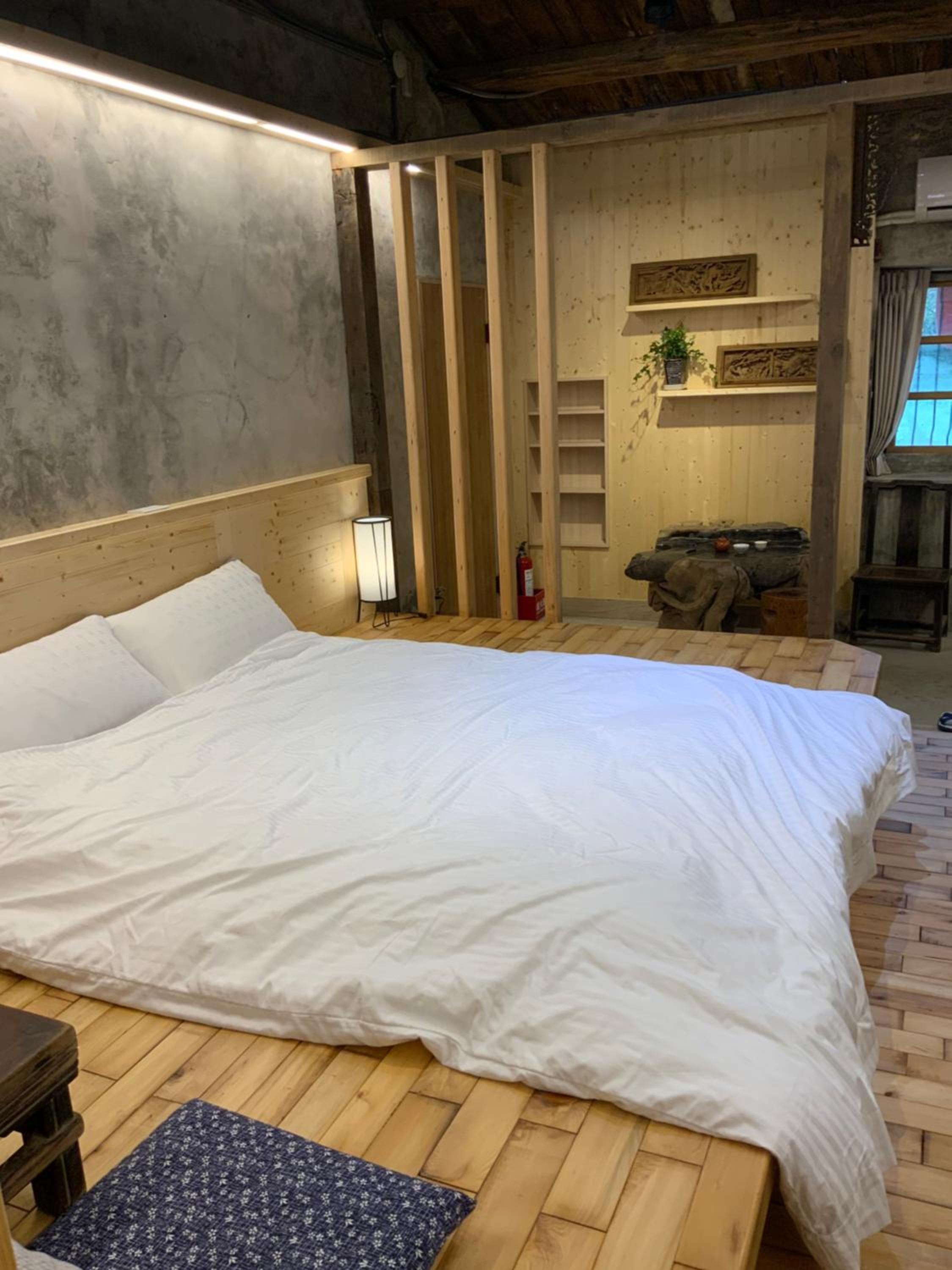 Photo 79