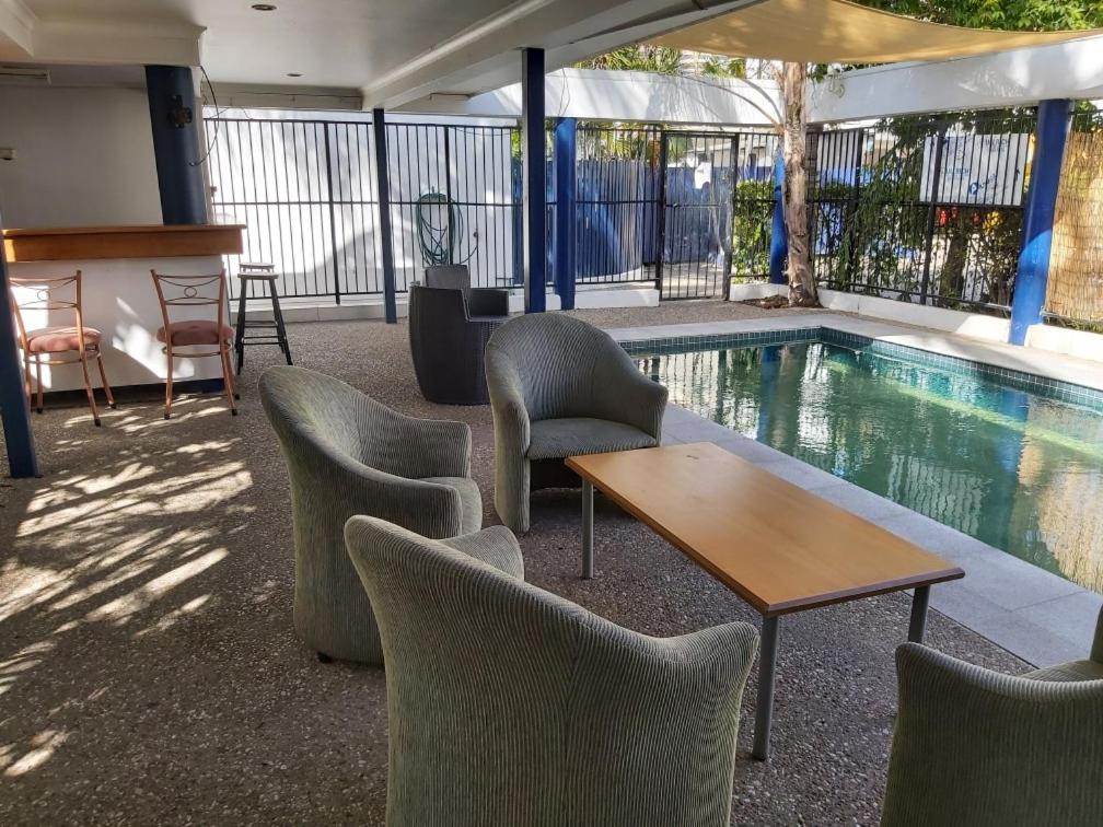 Cosmopolitan Motel & Serviced Apartments
