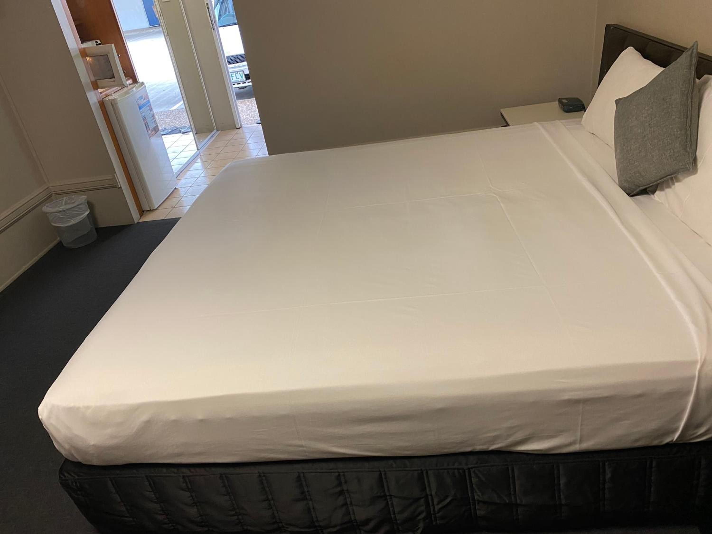 Cosmopolitan Motel & Serviced Apartments