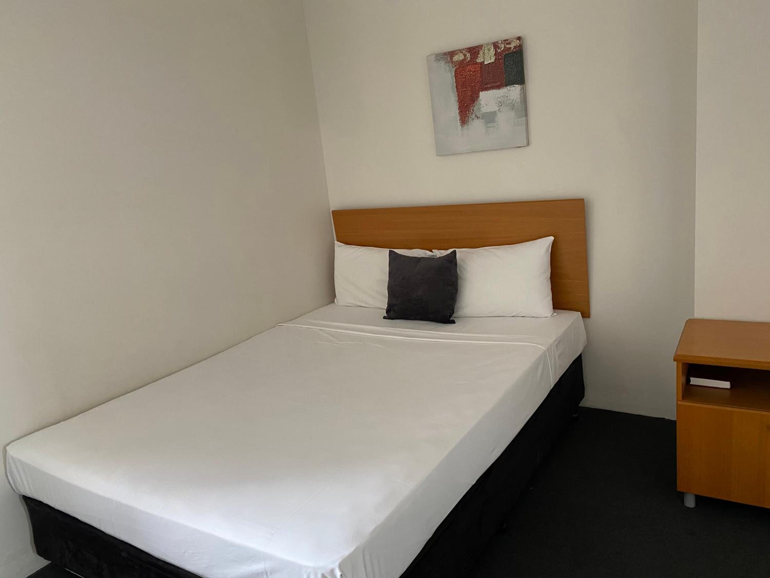 Cosmopolitan Motel & Serviced Apartments