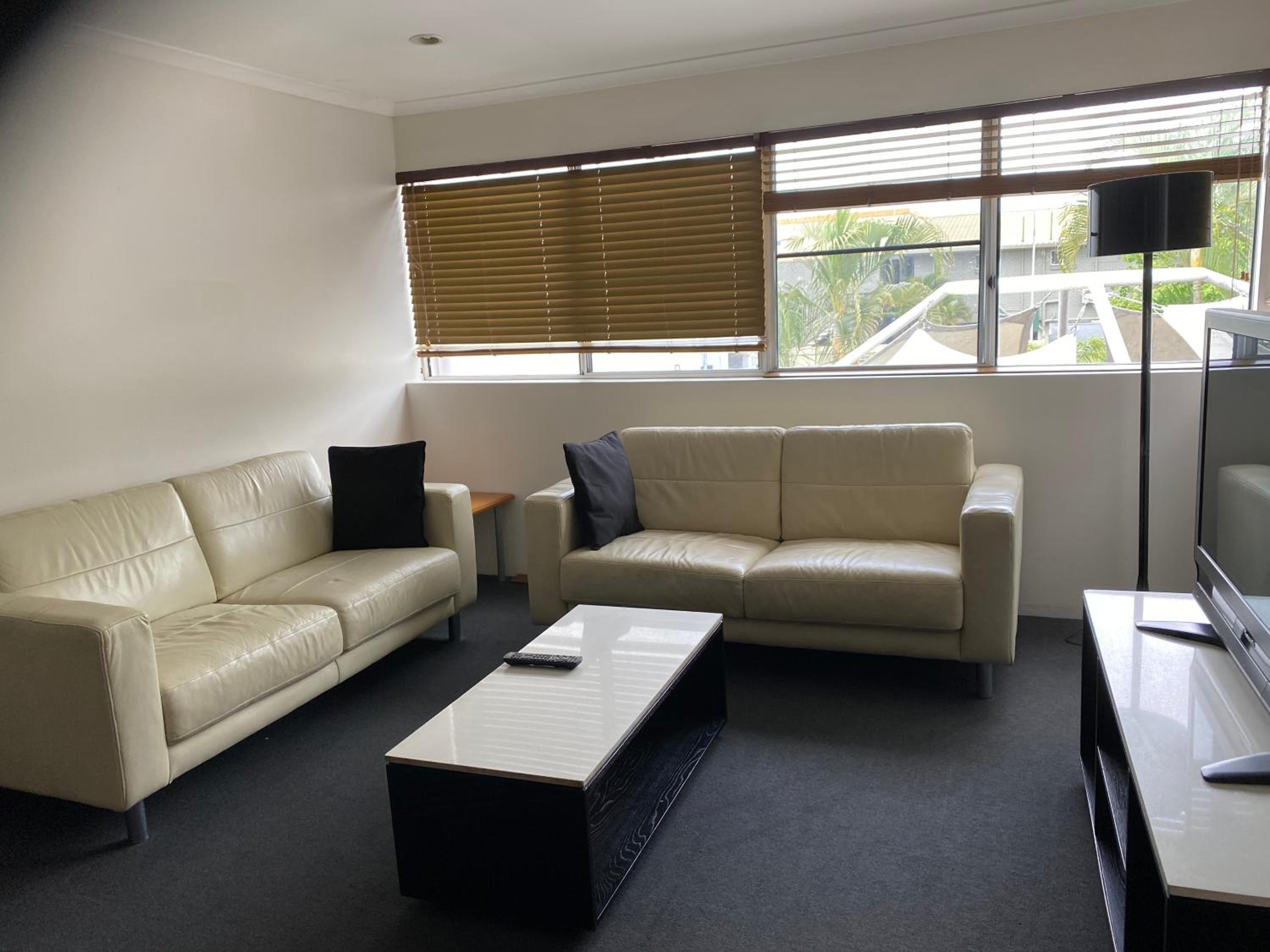 Cosmopolitan Motel & Serviced Apartments