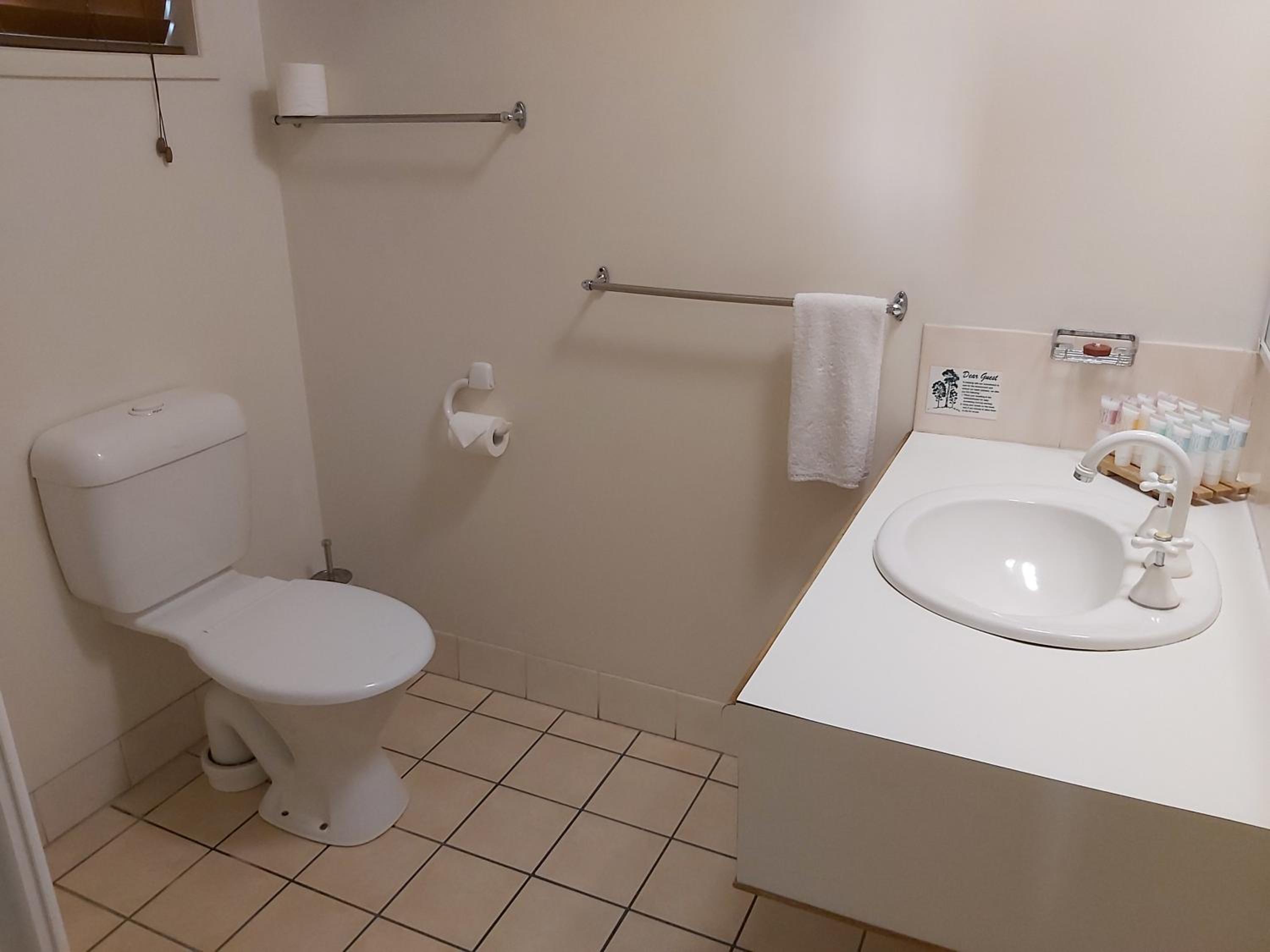Cosmopolitan Motel & Serviced Apartments