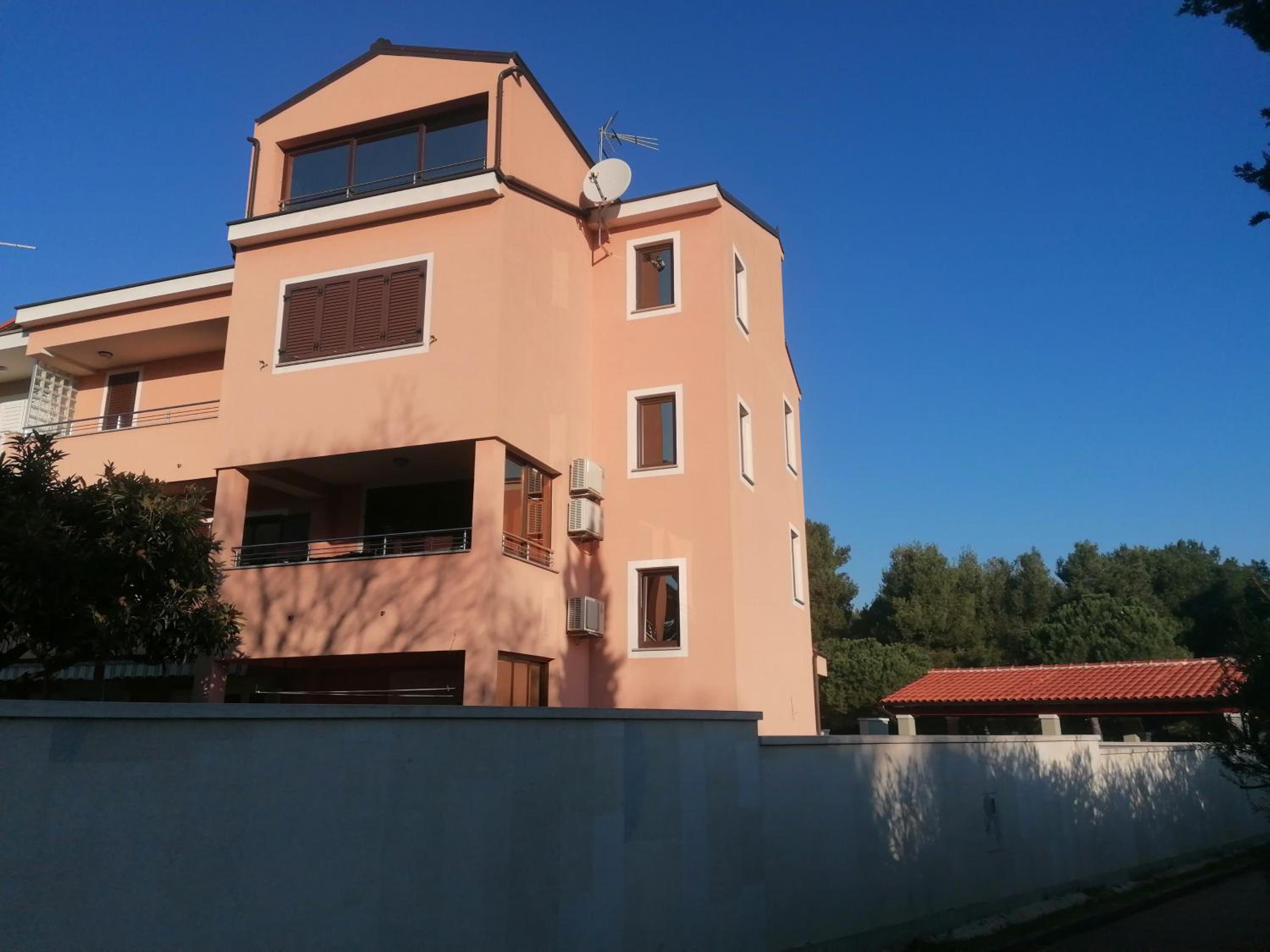 Apartments Centener view 2