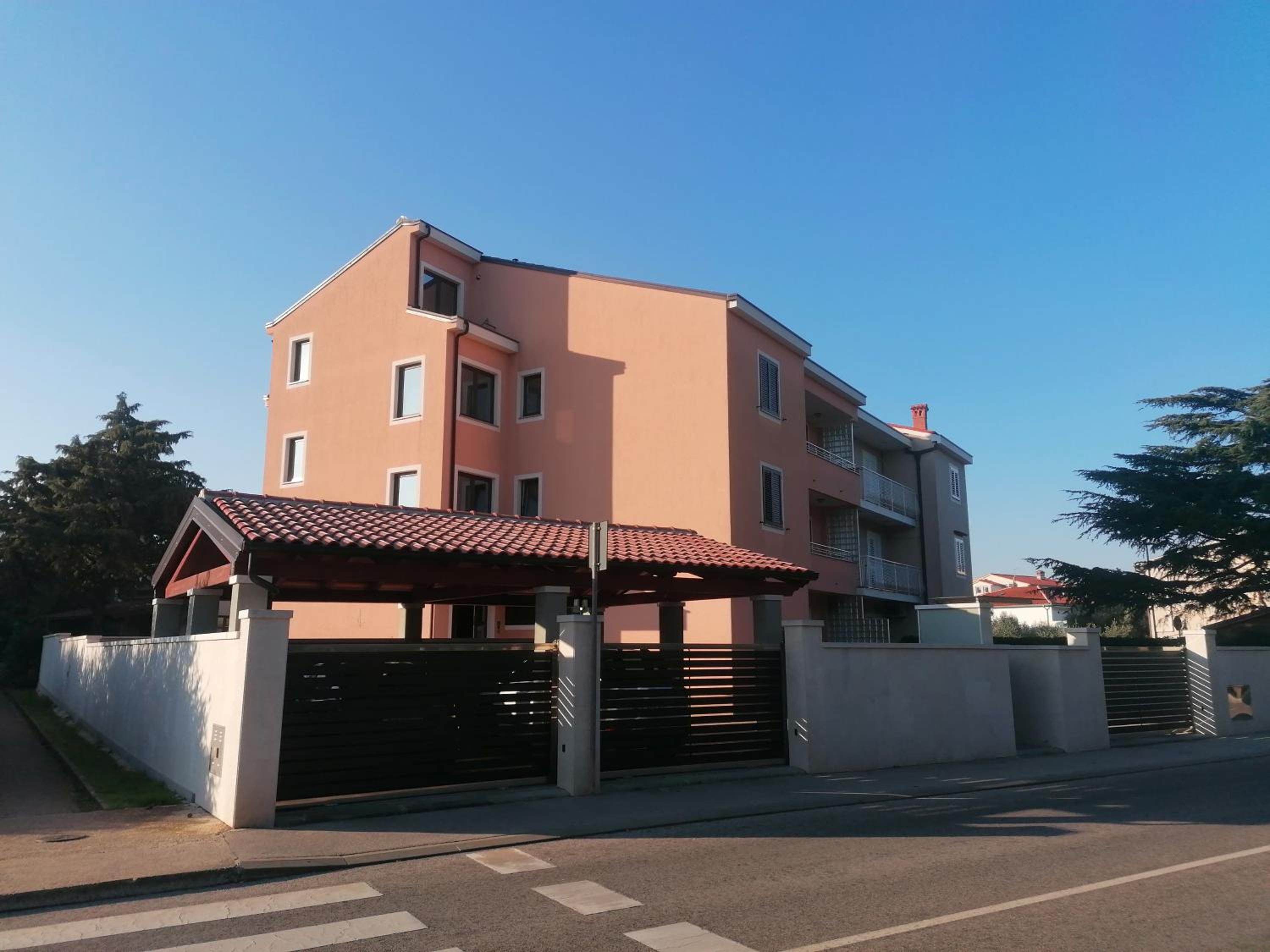 Apartments Centener view 3
