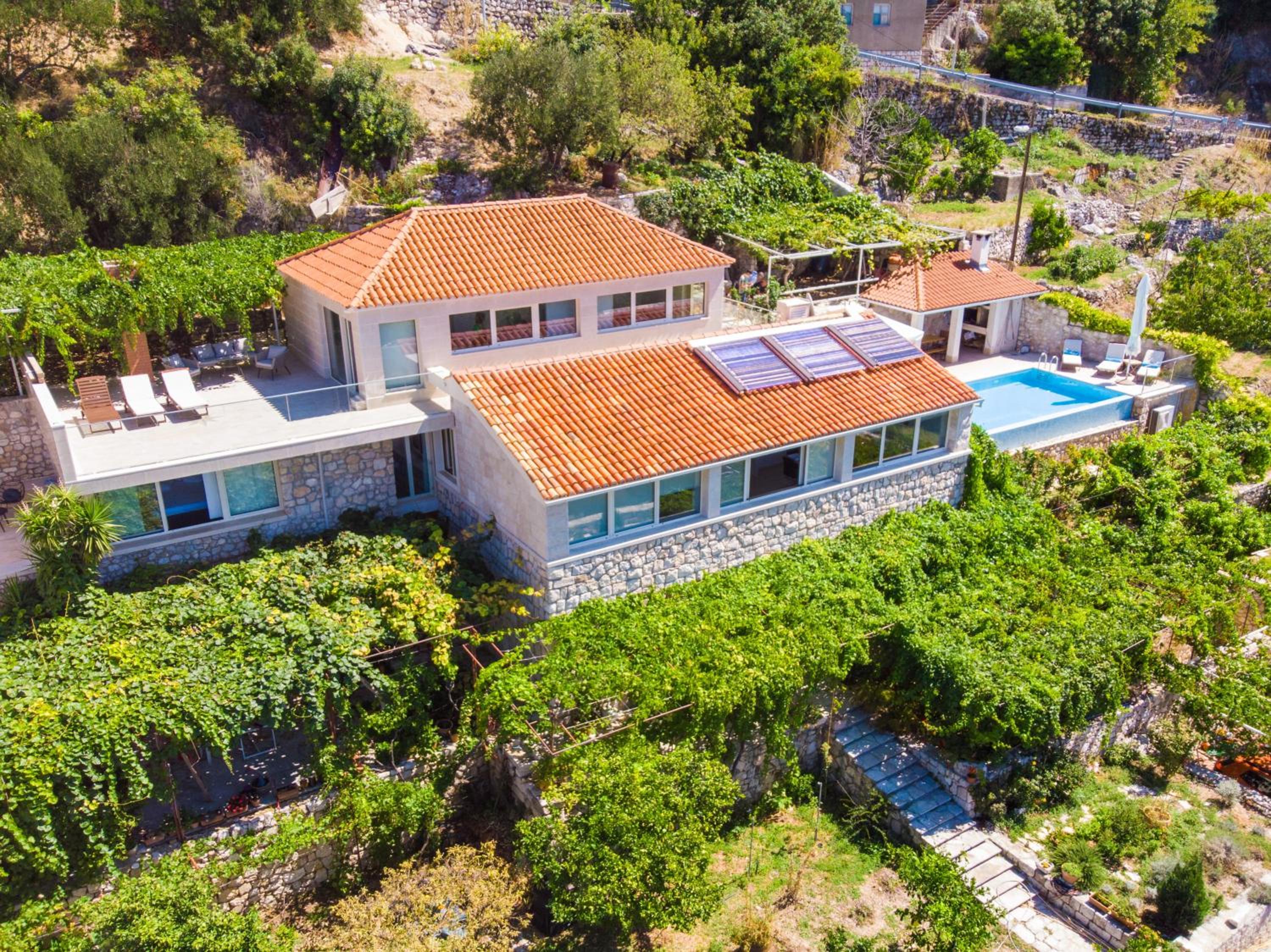 Hotel Villa Art Gallery - Image 1