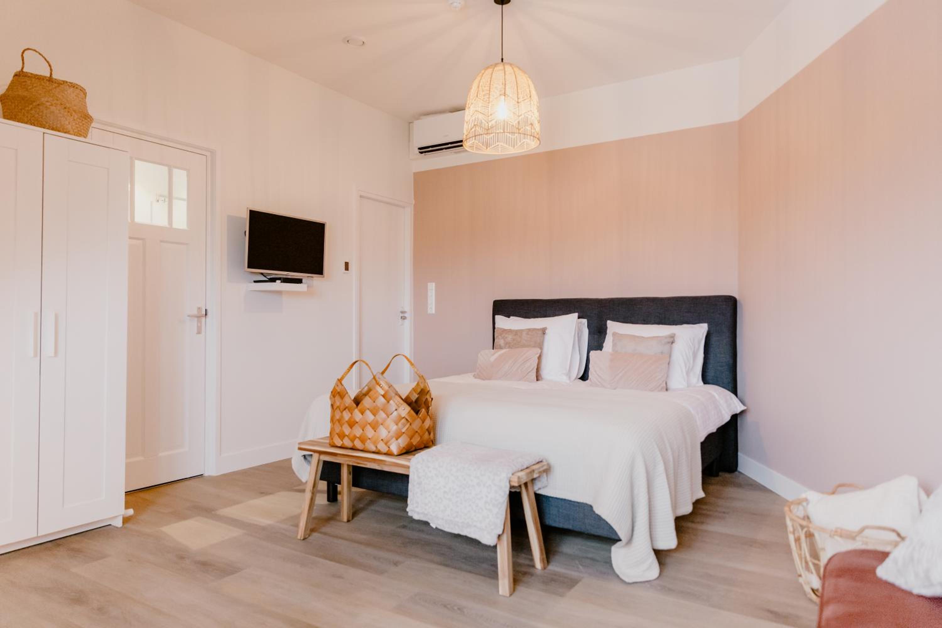 Millsight en Uitgeest — hotel room