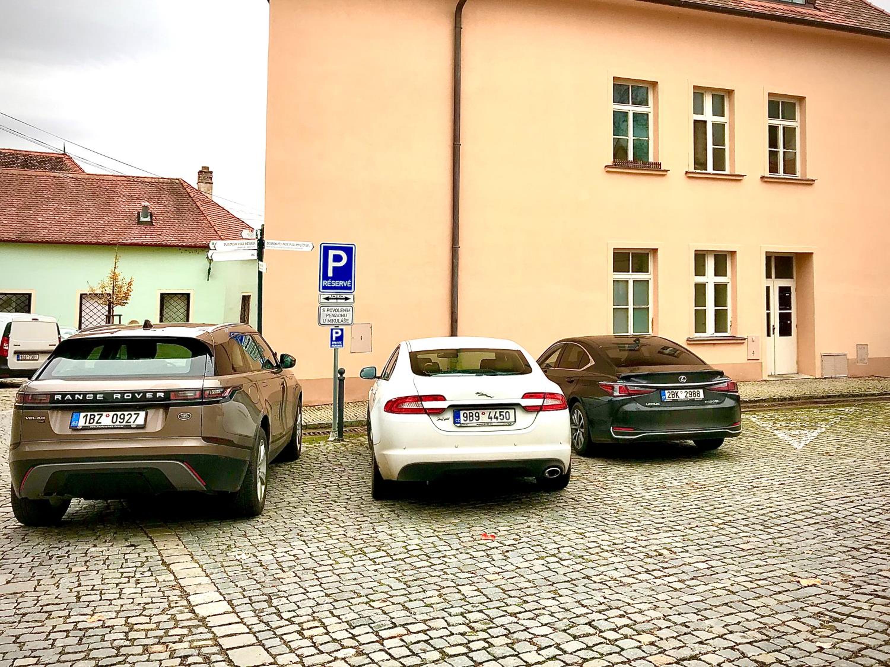 Boutique penzion U Mikuláše , Apartments Café U Rolanda