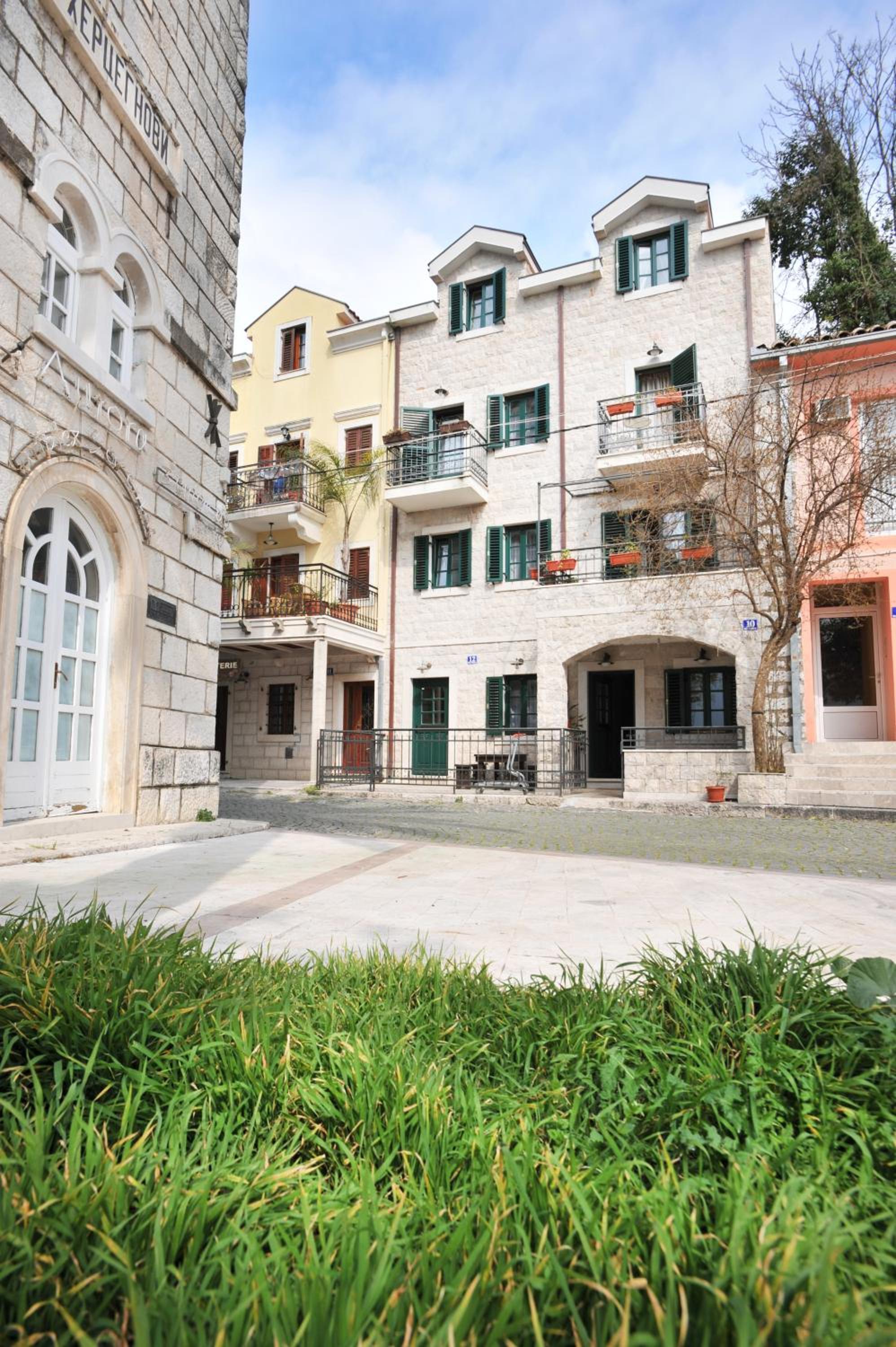 Apartments Jelena Skver