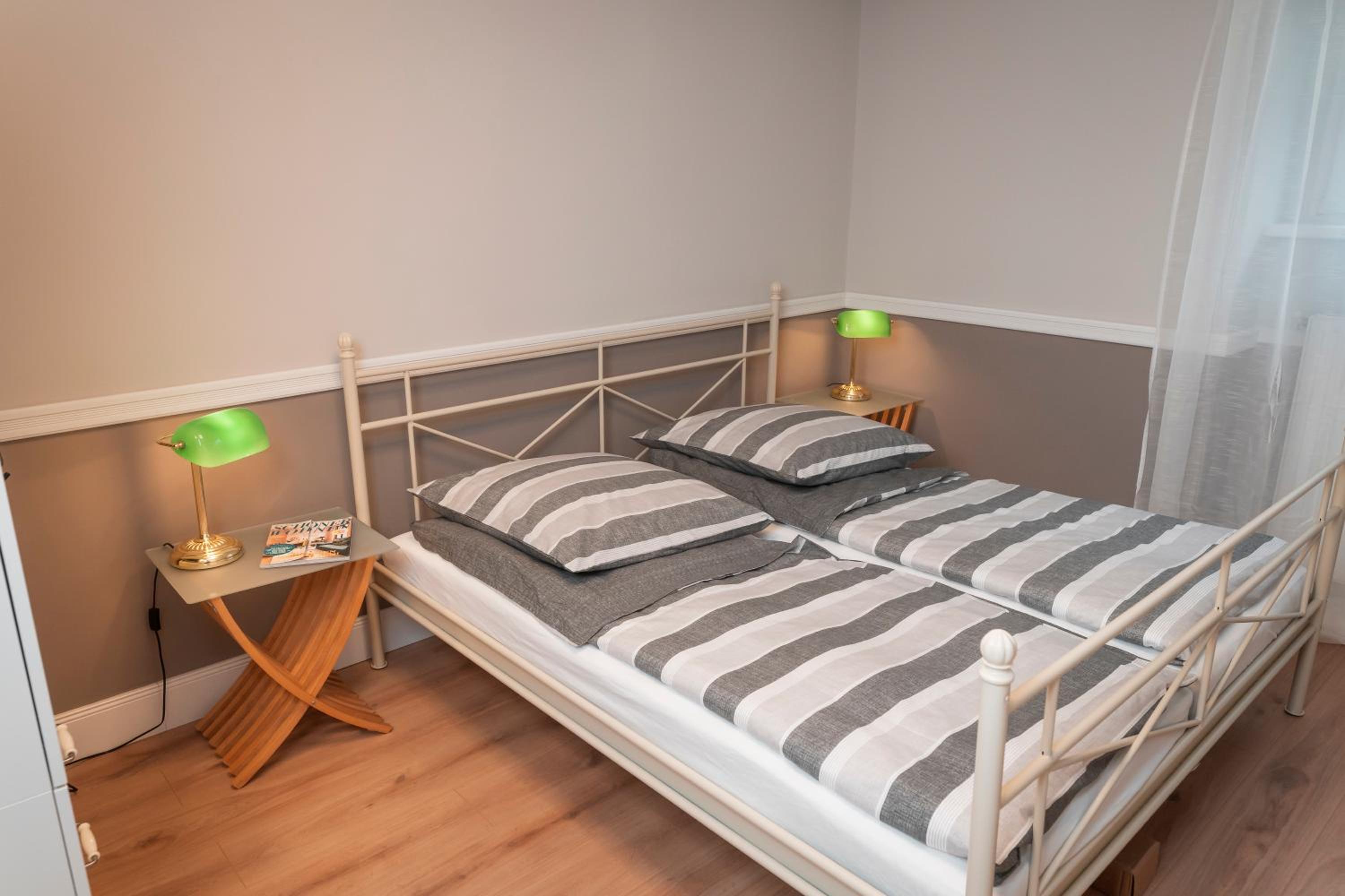 90qm Ferienwohnung Berlin Zentrum Nähe Prenzlauer Berg, 2 Bäder