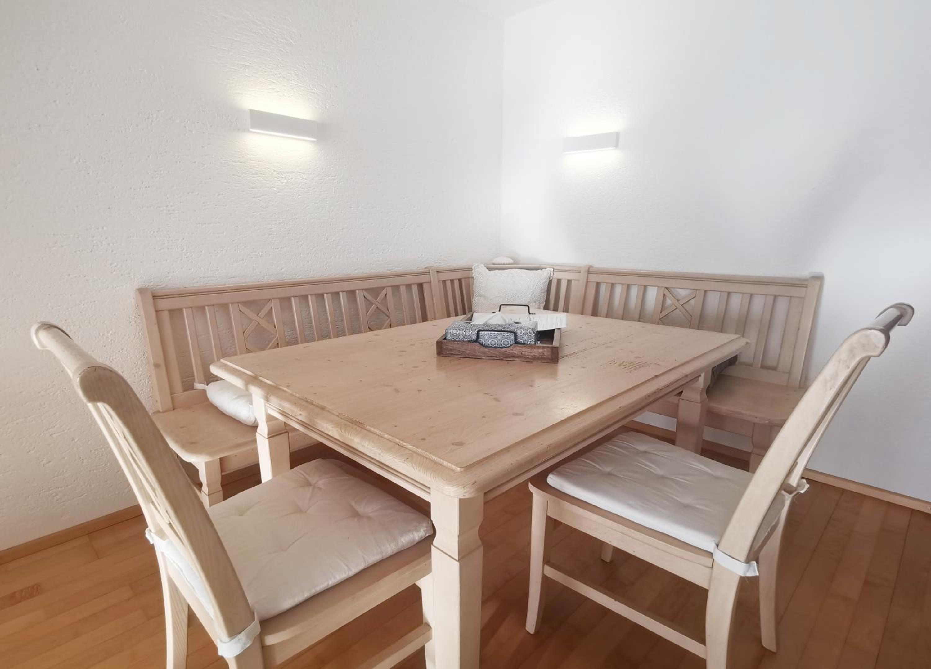 The Seefeld Retreat - Central Family Friendly Apartments - Mountain Views