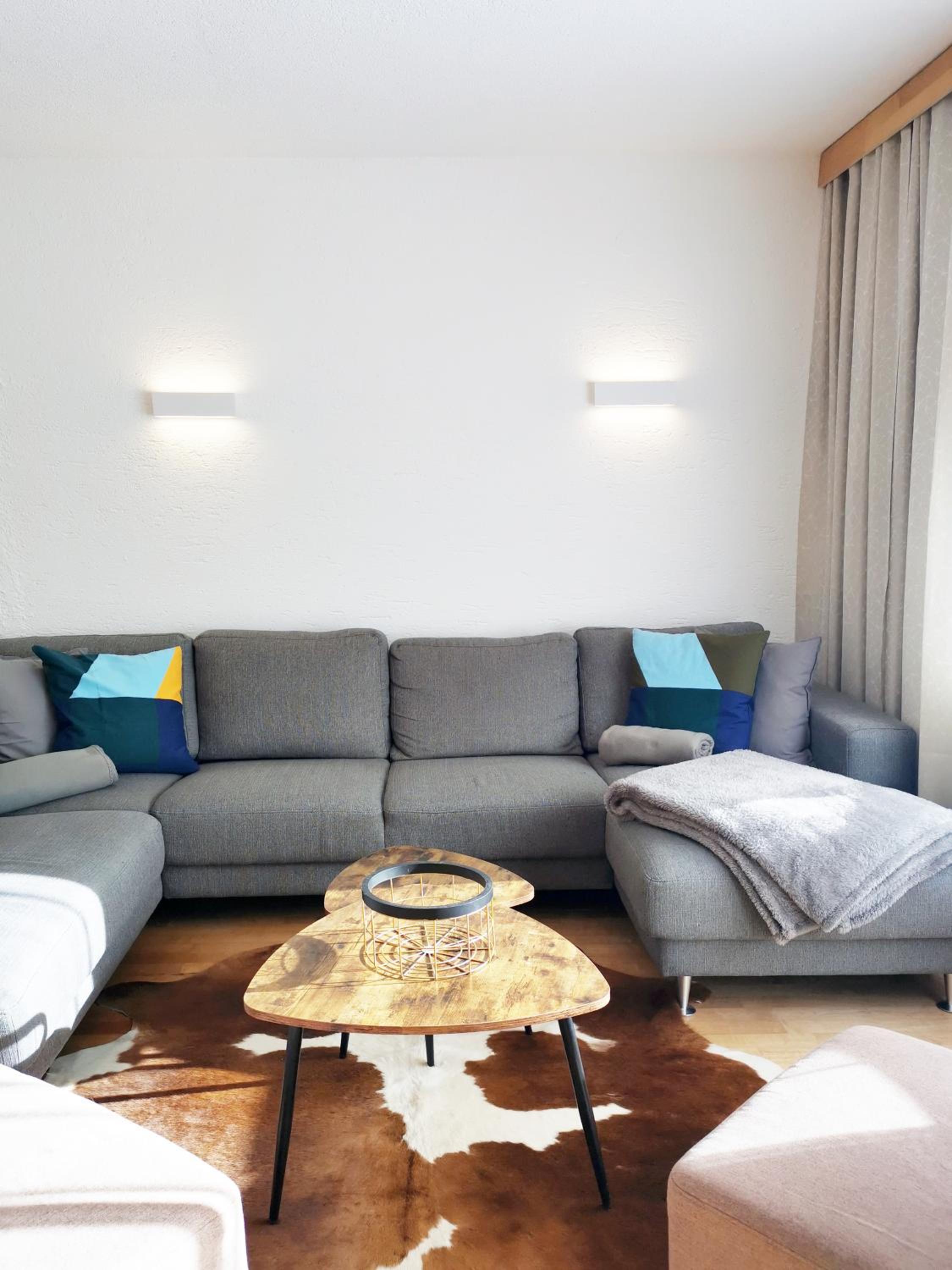 The Seefeld Retreat - Central Family Friendly Apartments - Mountain Views