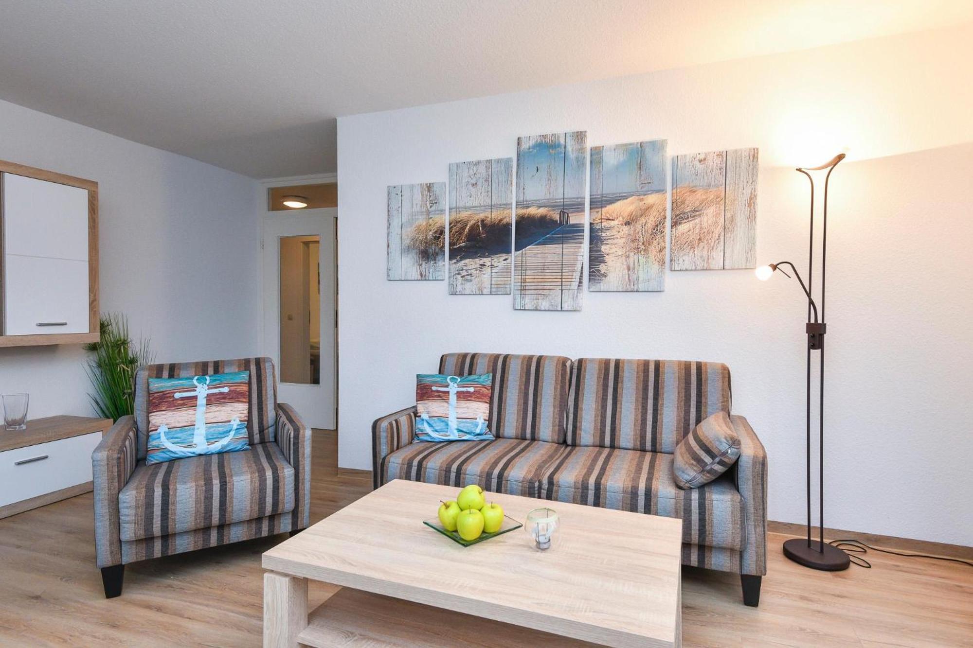 Lindenbuschen 2 Wohnung 2 en Kellenhusen — hotel room