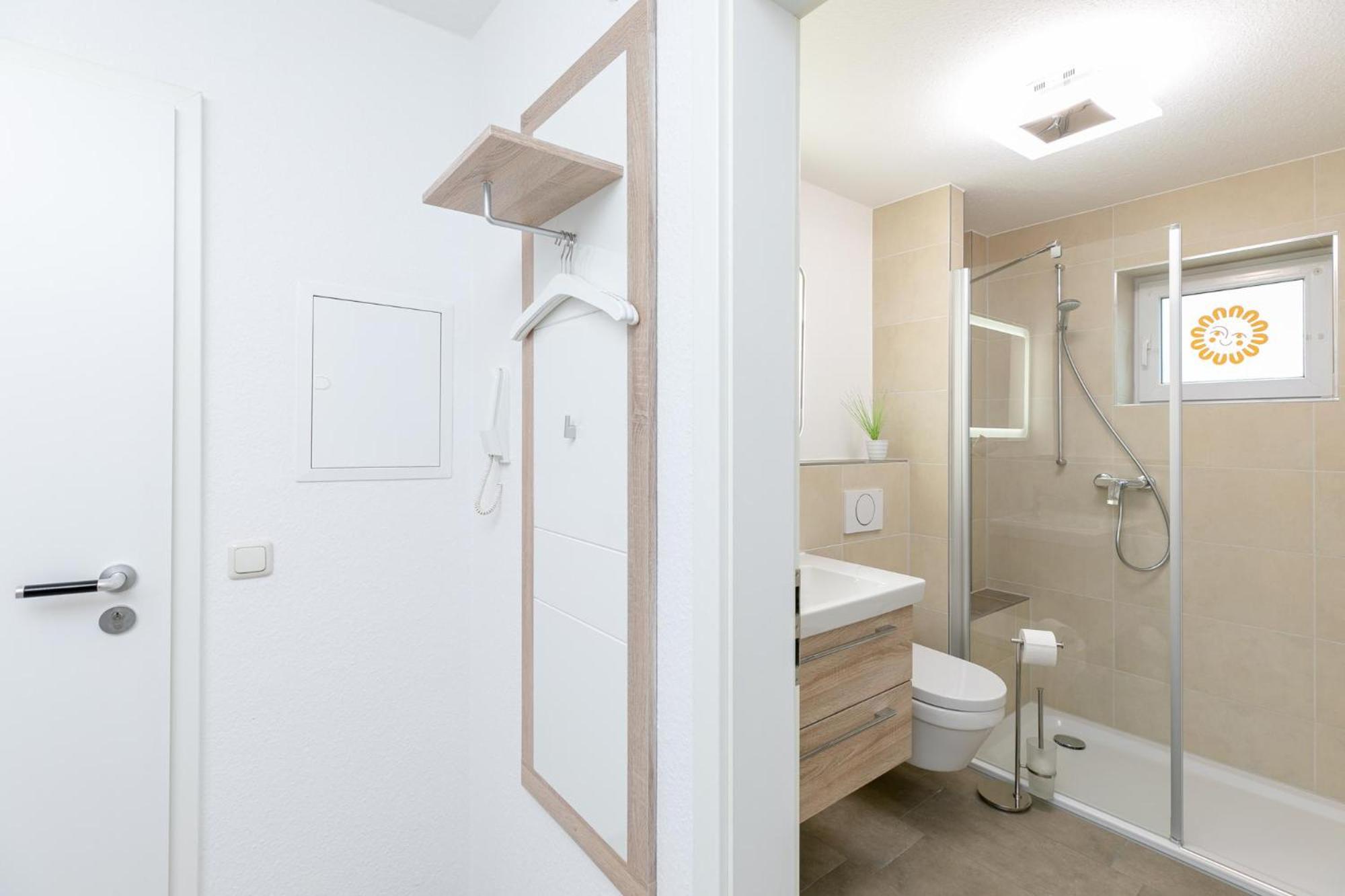 Lindenbuschen 2 Wohnung 2 en Kellenhusen — bathroom