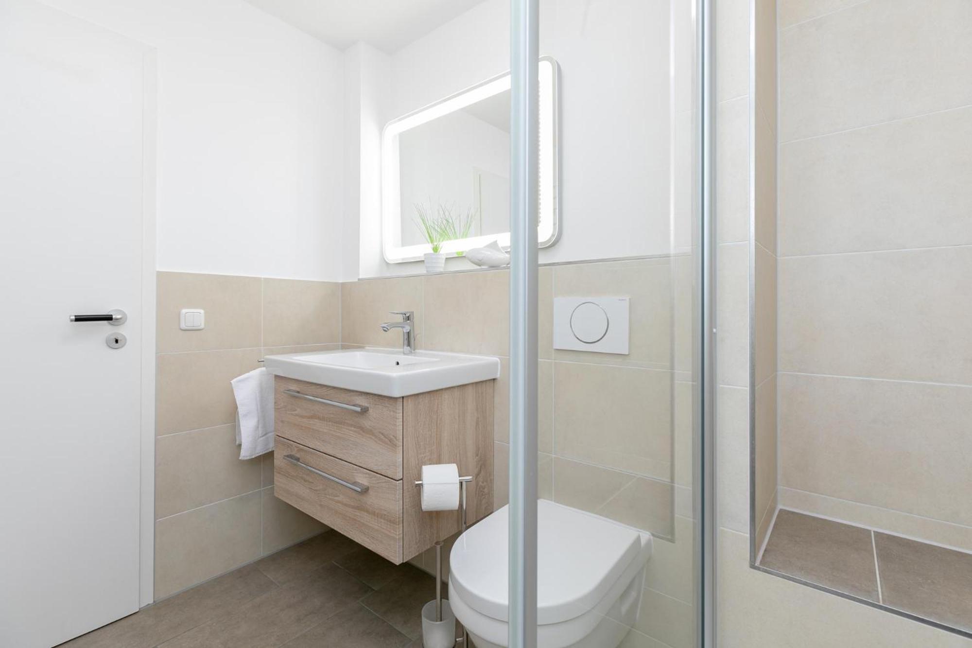 Lindenbuschen 2 Wohnung 2 en Kellenhusen — bathroom