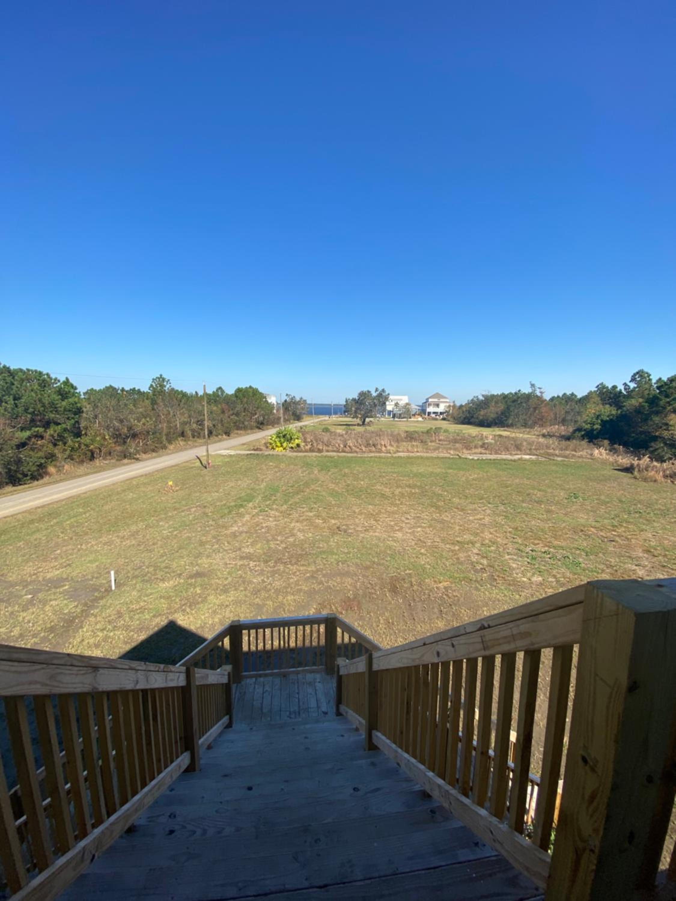 Bungalow Beach house 100 yards from the beach view 4