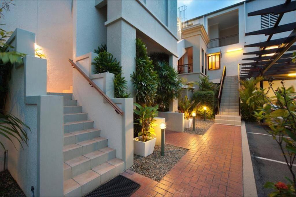 Tropical One Bedroom Apartment at The Mediterranean