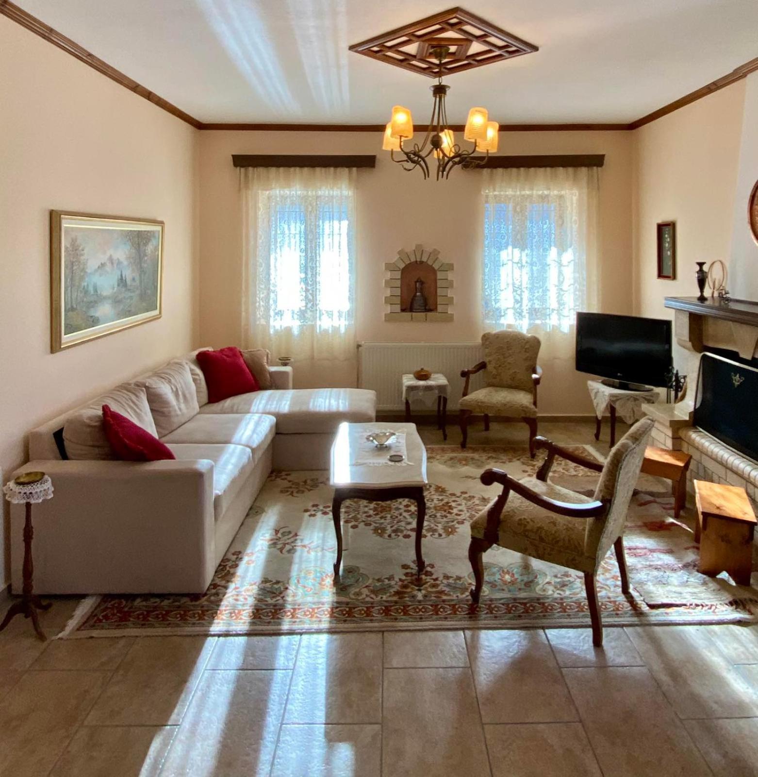 Comfortable Apartment in Village Saint Minas view 4
