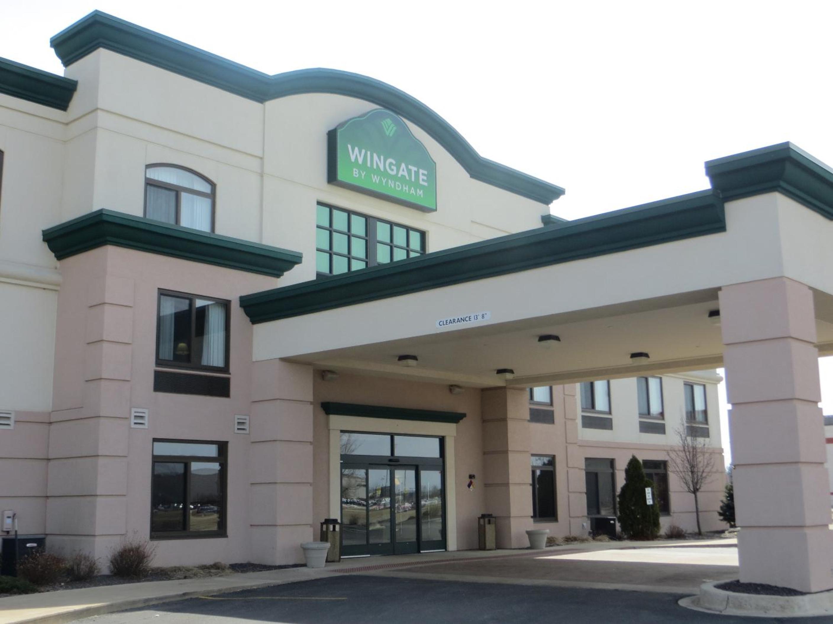 Wingate by Wyndham Peoria - Complimentary Area Shuttle view 2