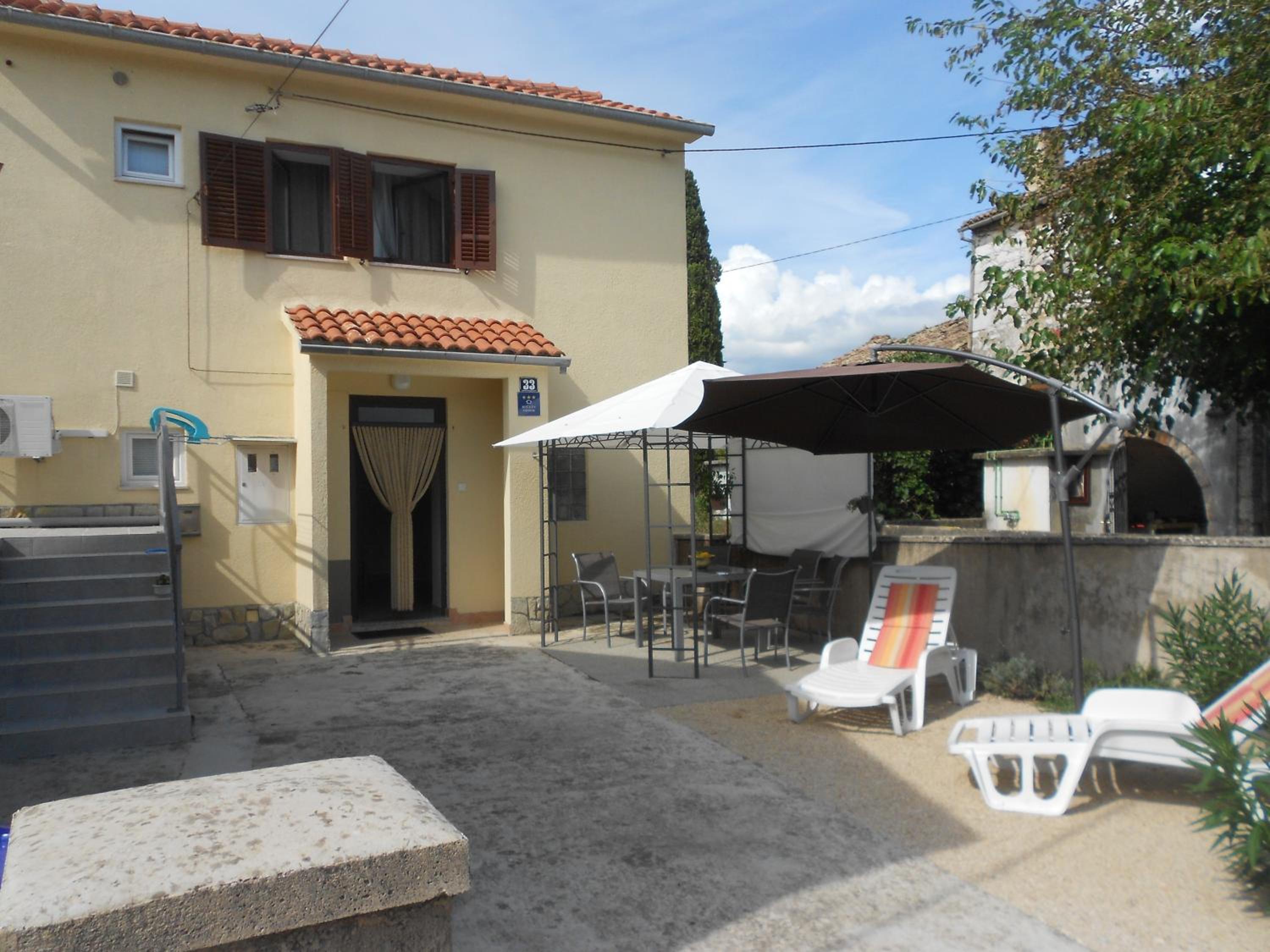 Holiday Home Mery by El-Pi Tours view 3