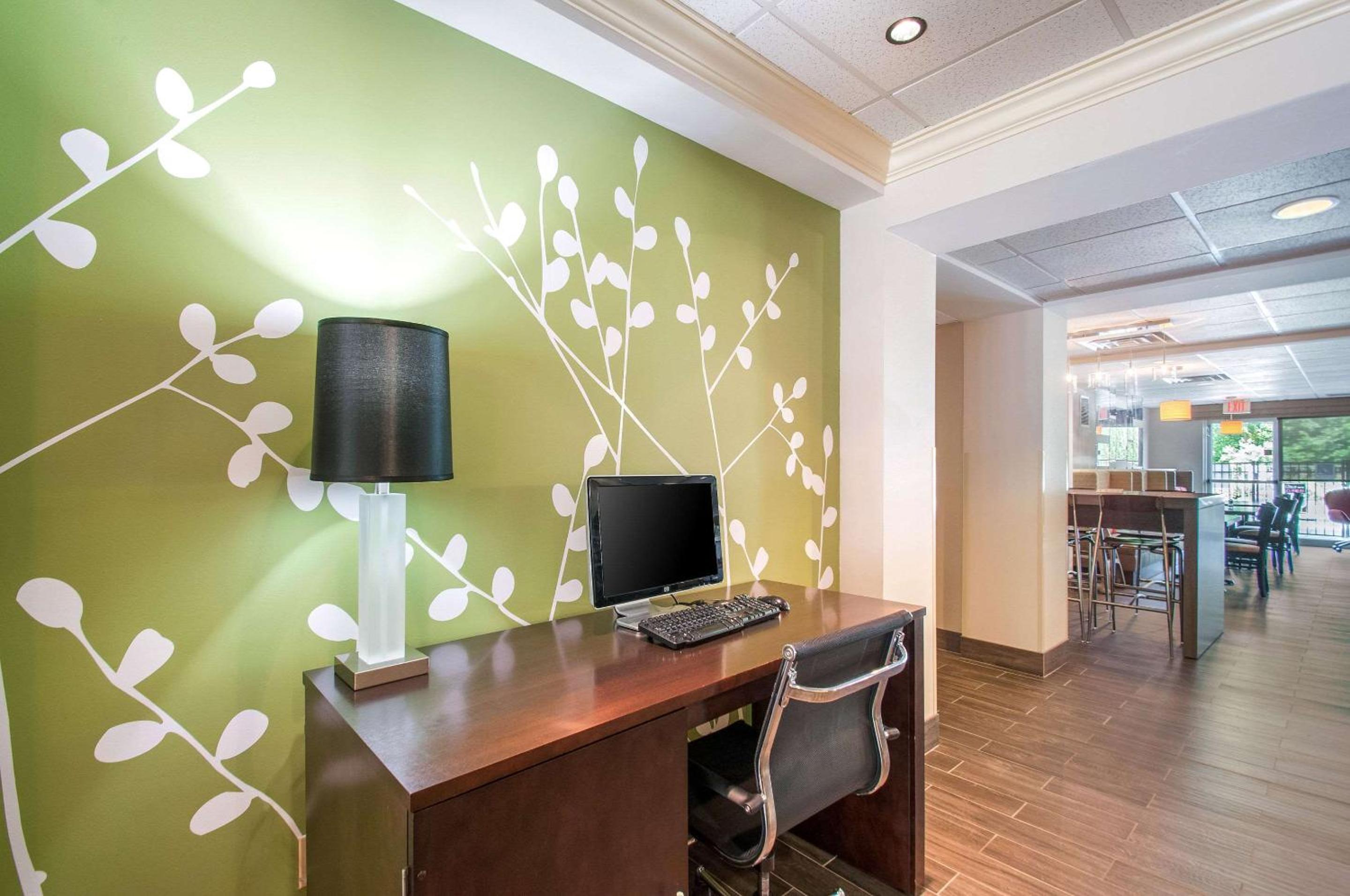 Dover Vacations - Sleep Inn  Suites - Property Image 6