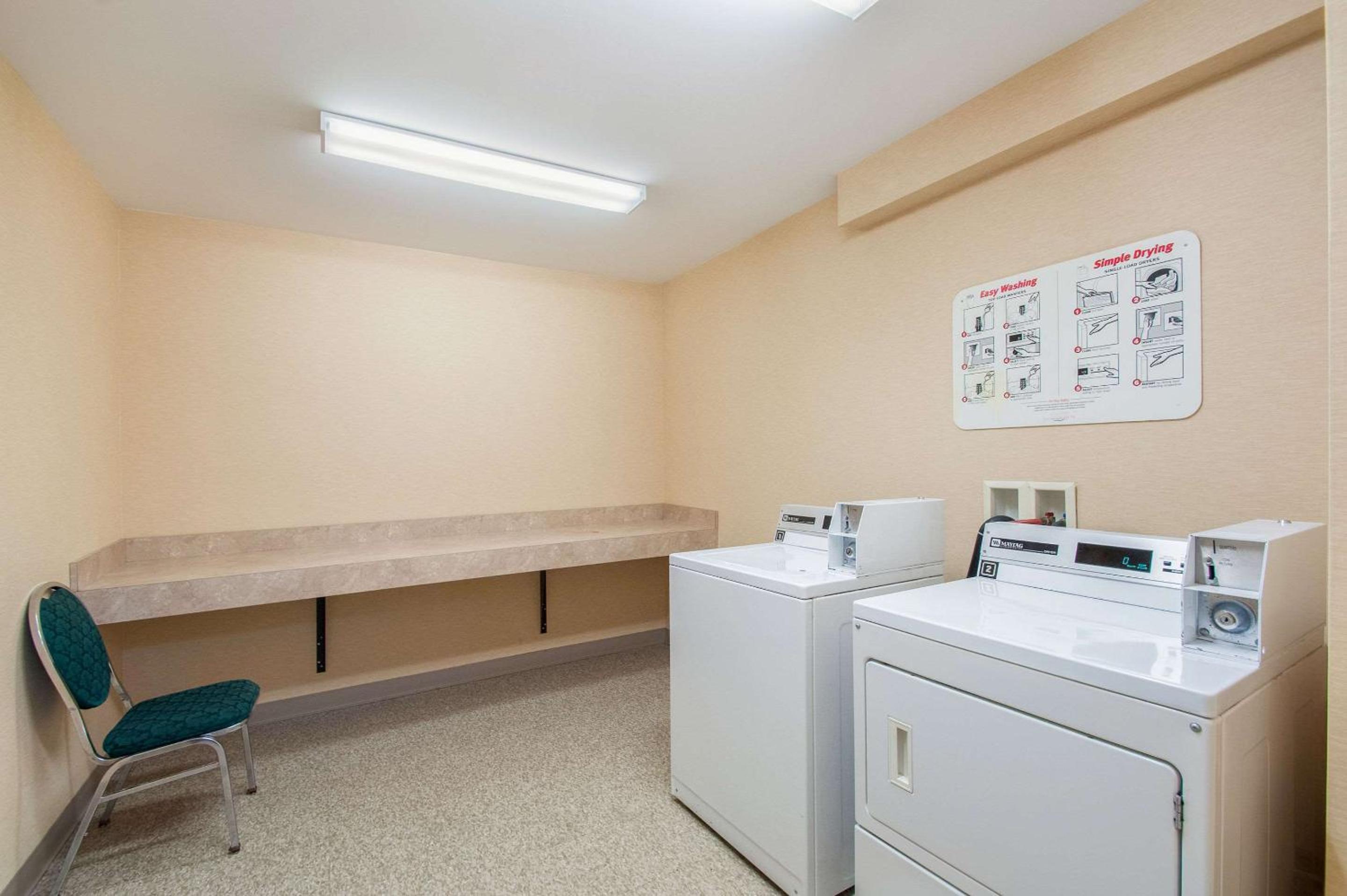 Dover Vacations - Sleep Inn  Suites - Property Image 4