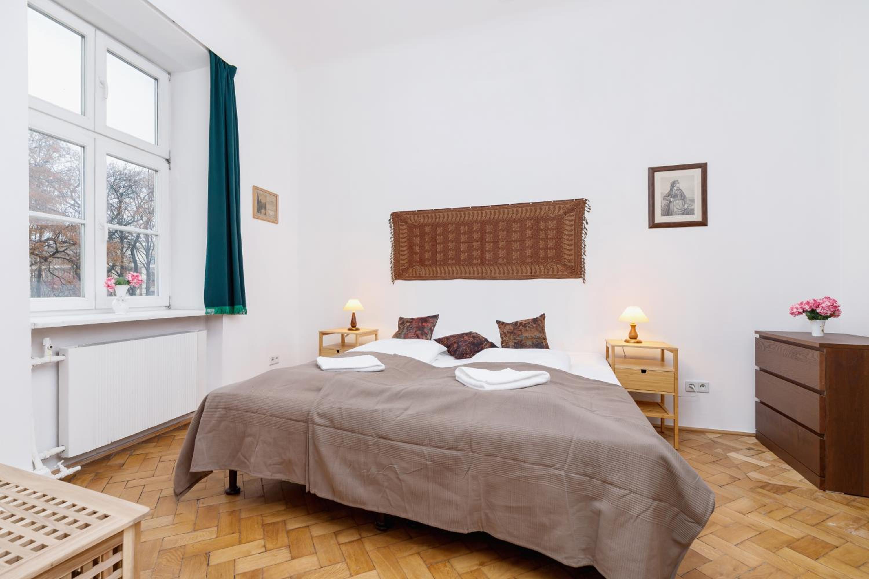 Apartment Pijarska Kraków by Renters view 2