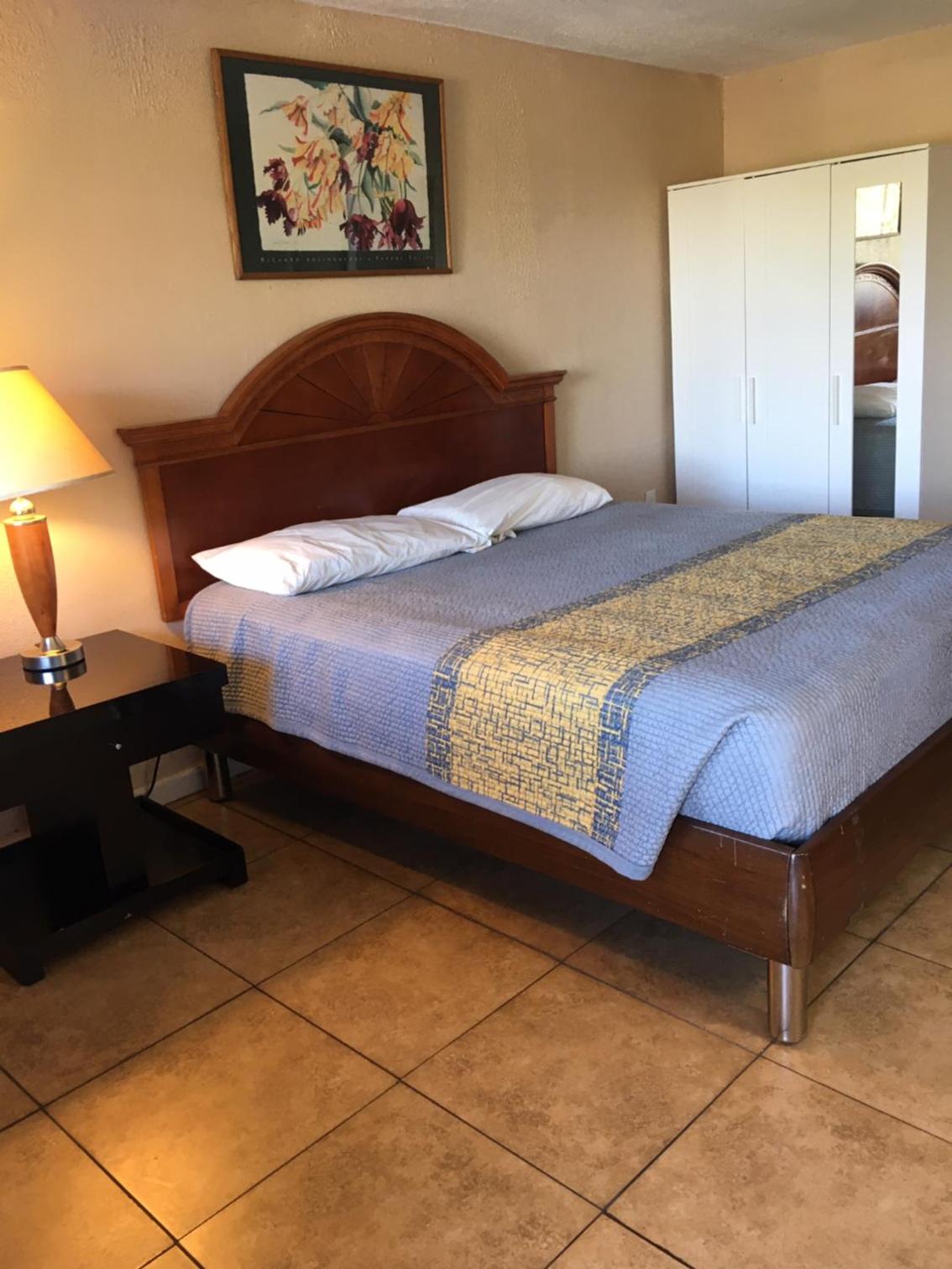 Winchester Vacations - ANS INN SUITES - Property Image 60