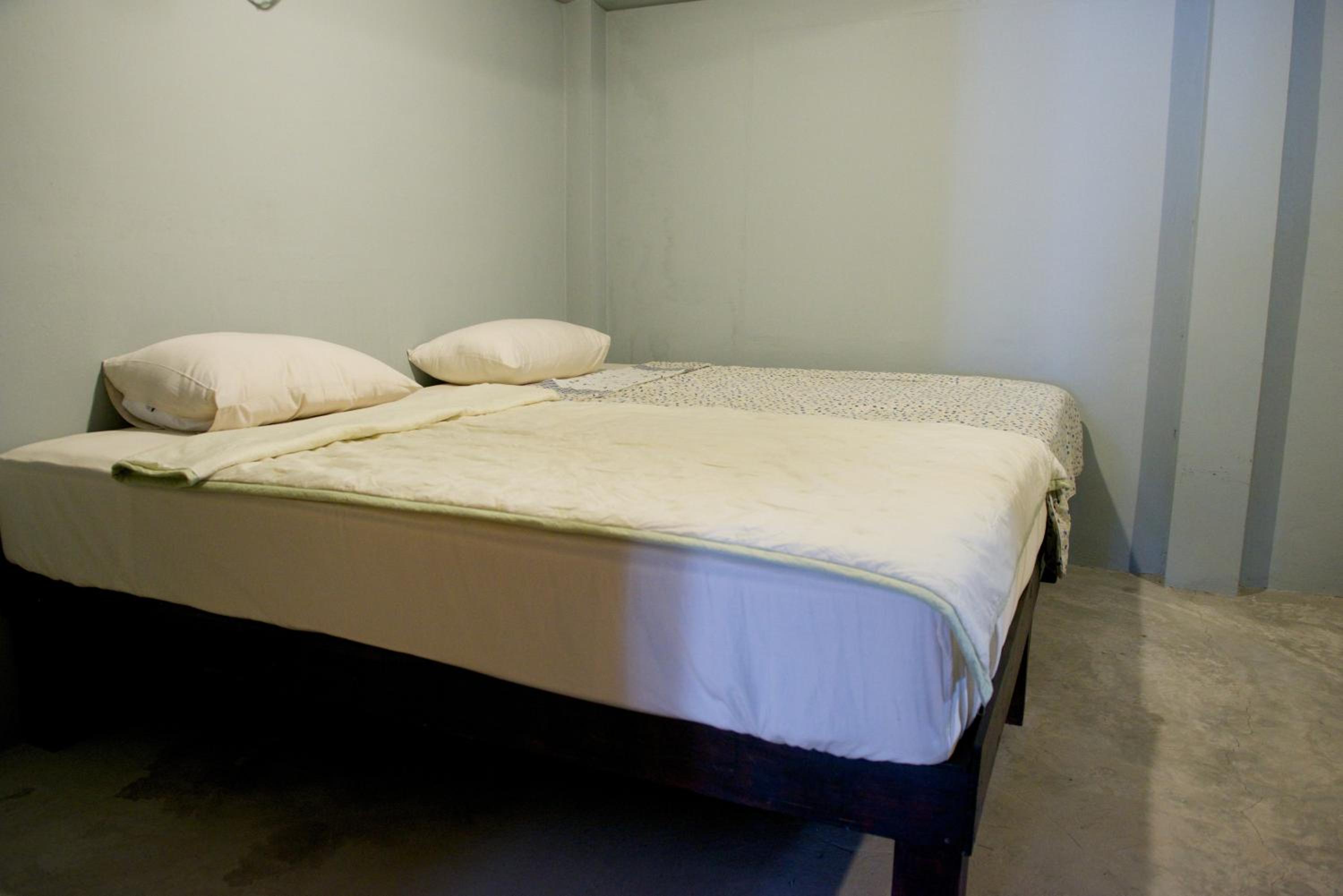 9 Hostel